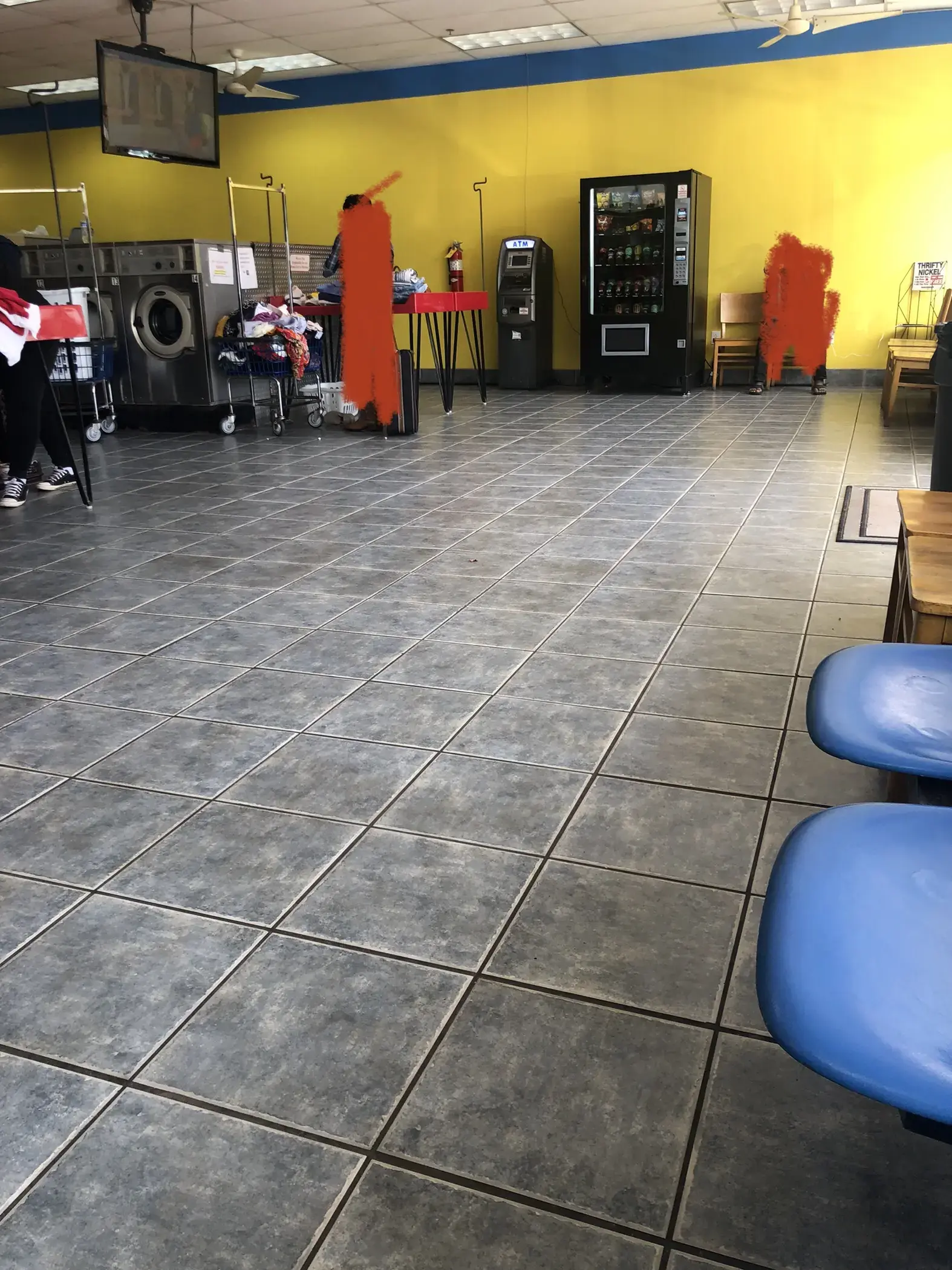 Wash Away Coin Laundry (Lavanderia) thumbnail 17