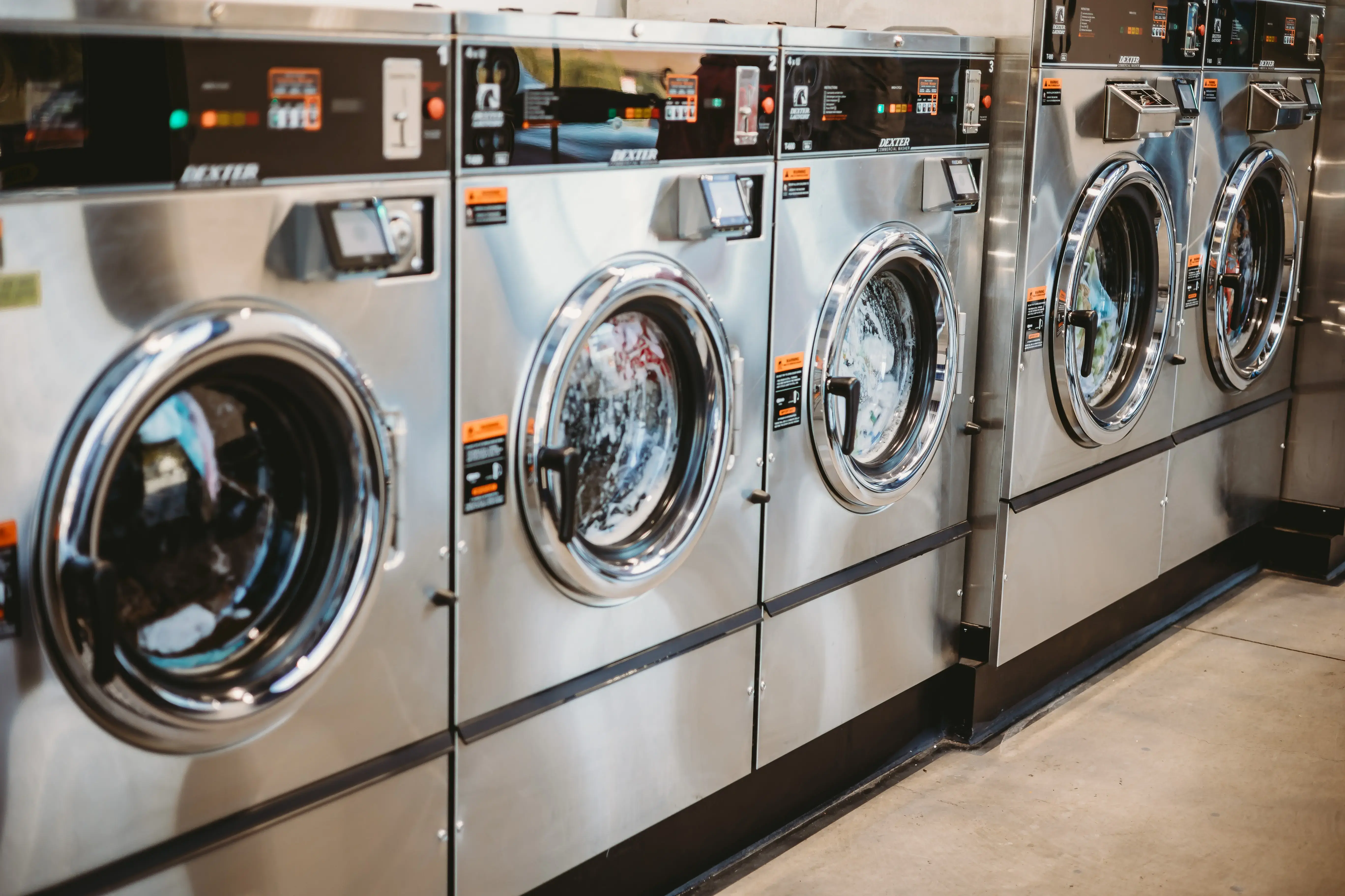 Wash Bar Laundromat and Wash & Fold location