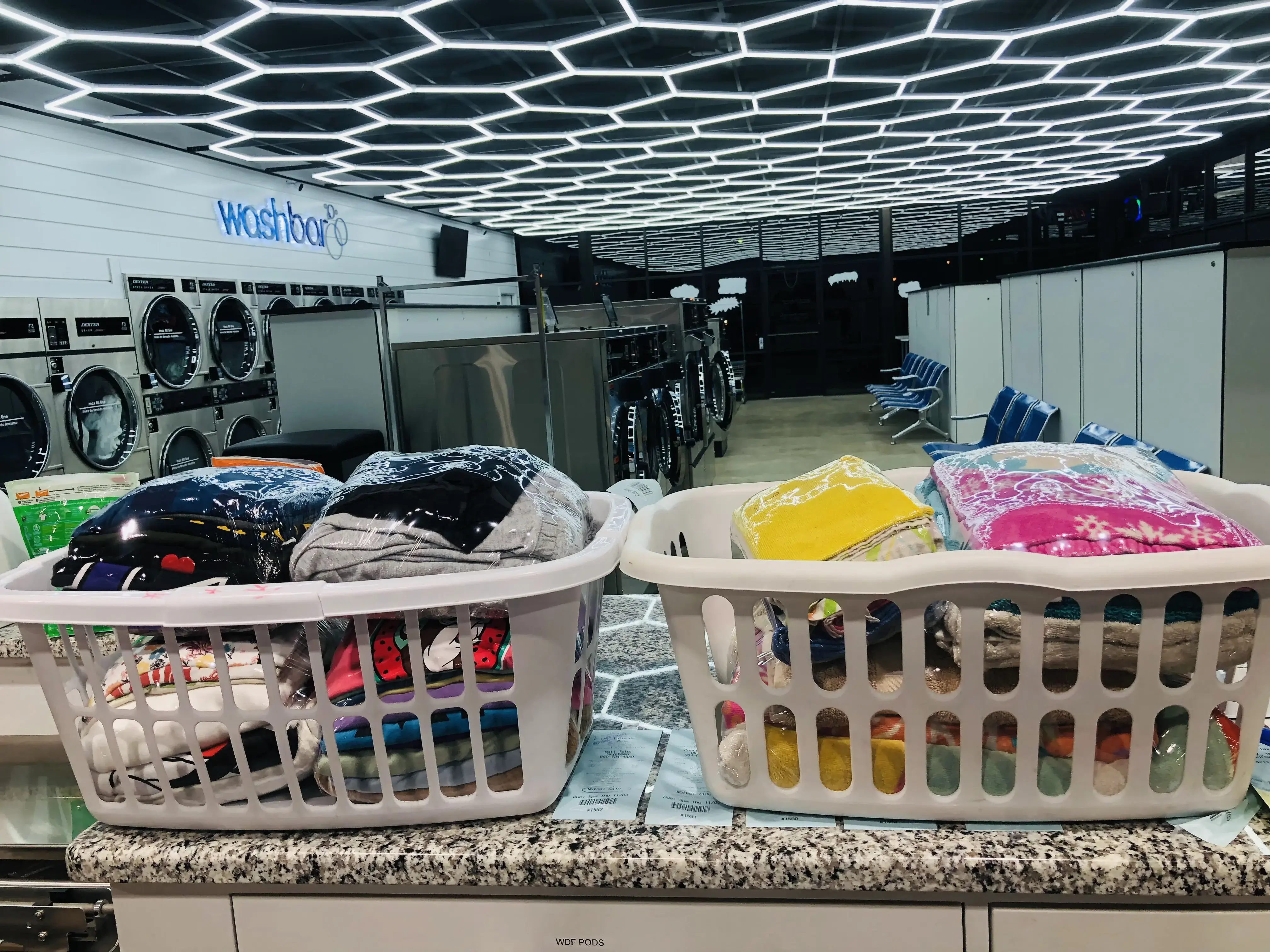 Wash Bar Laundromat and Wash & Fold - Image 10