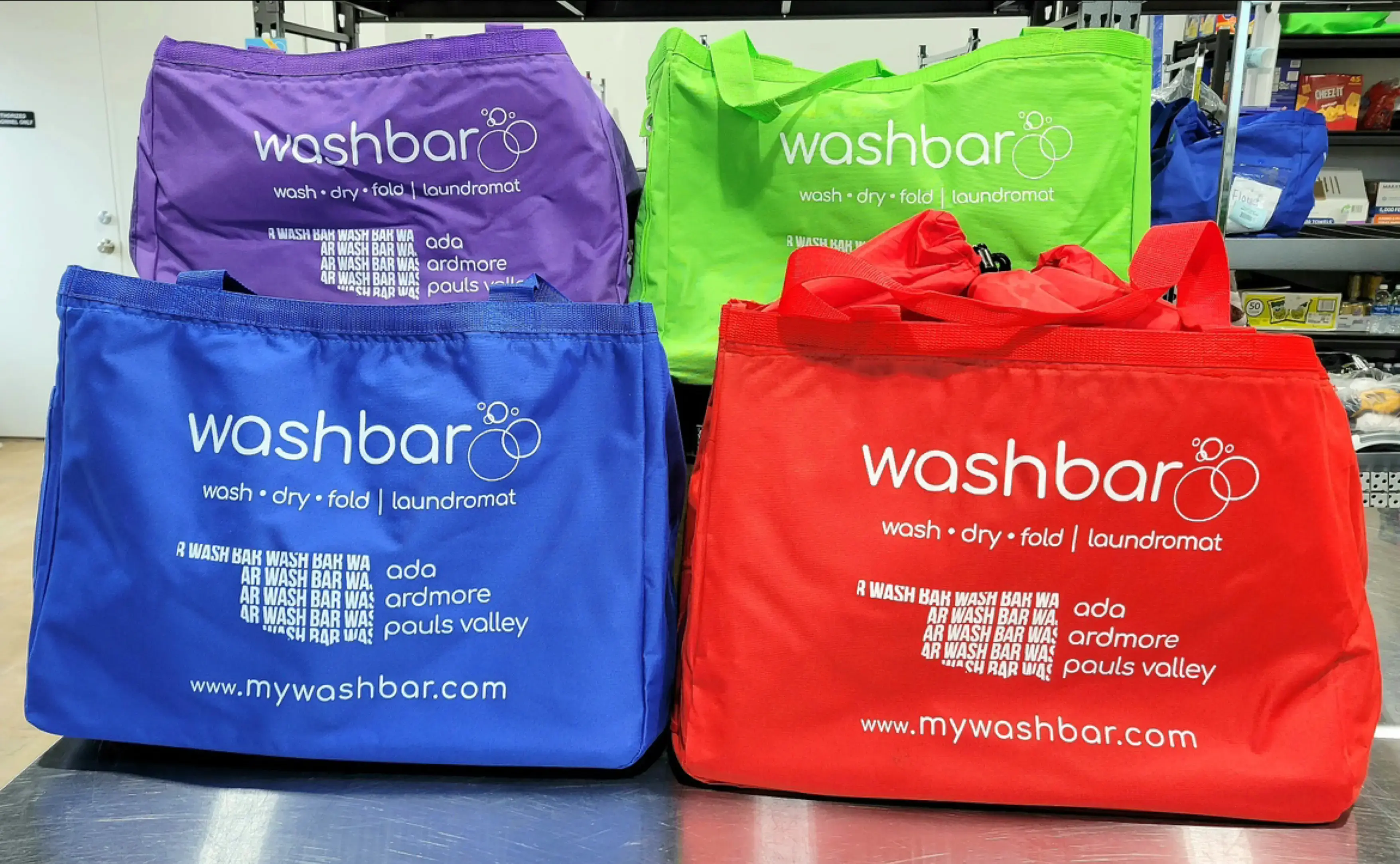 Wash Bar Laundromat and Wash & Fold - Image 11