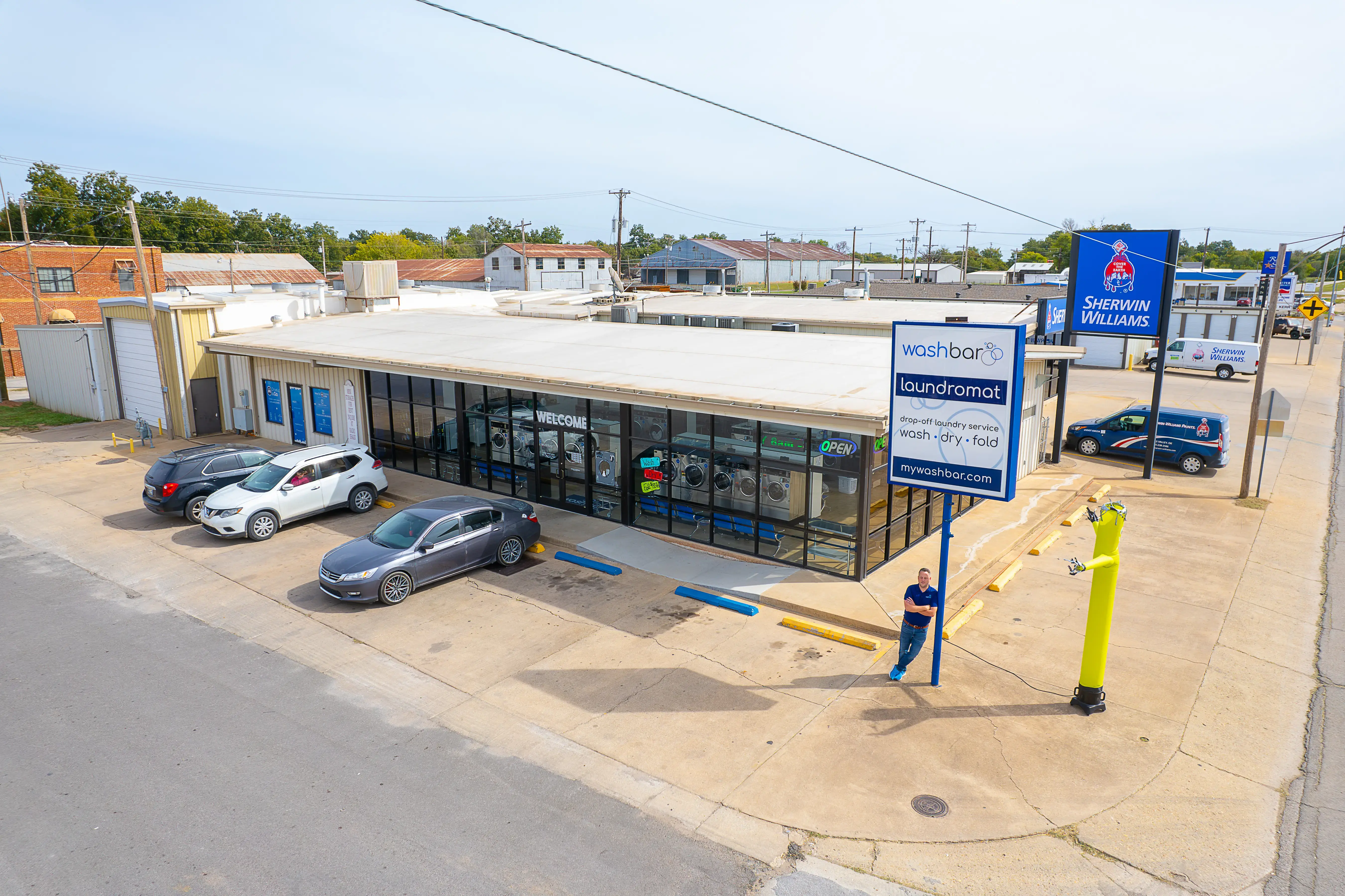 Wash Bar Laundromat and Wash & Fold - Image 6