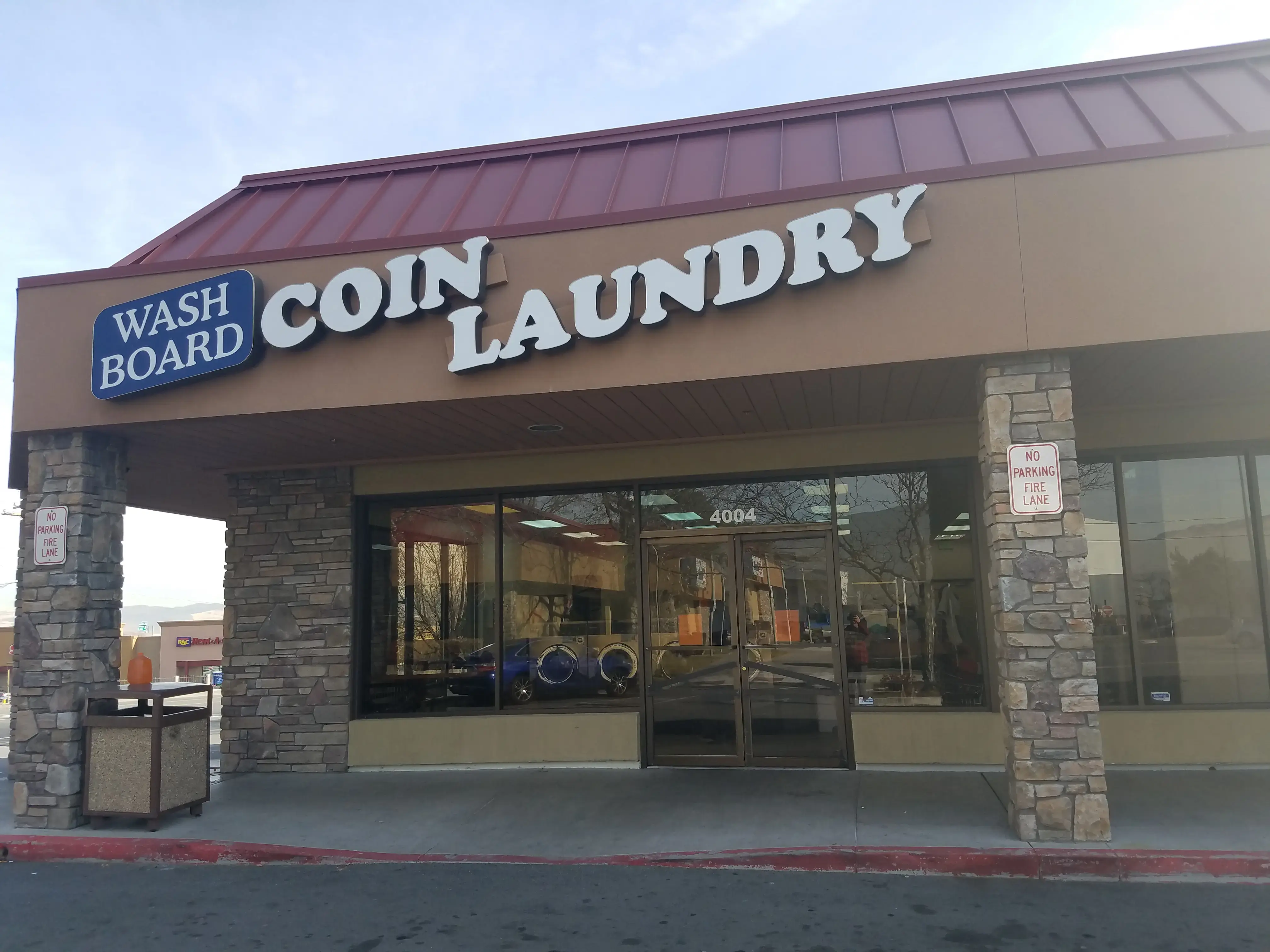 Wash Board Coin Laundry - Image 9