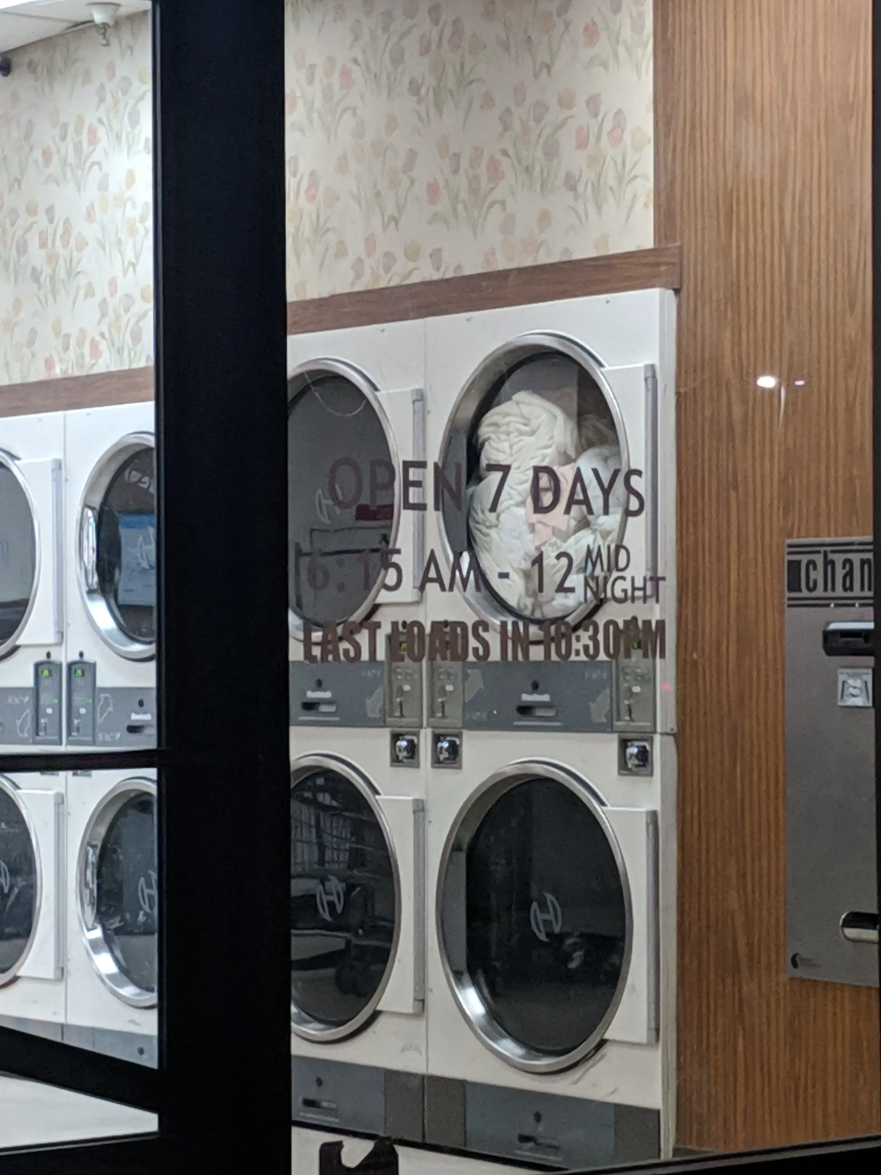 Wash Board Coin Laundry - Image 18