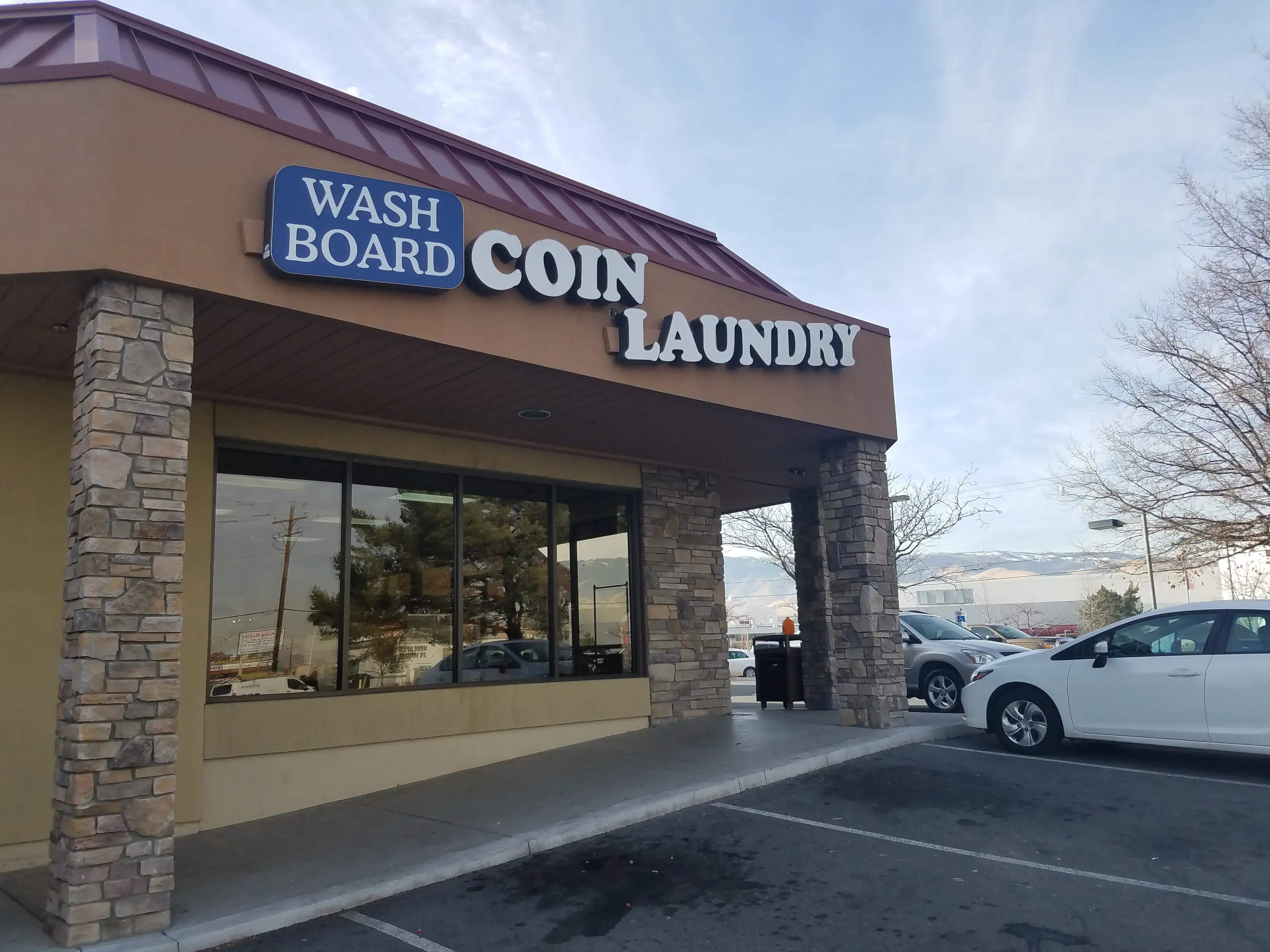 Wash Board Coin Laundry thumbnail 14