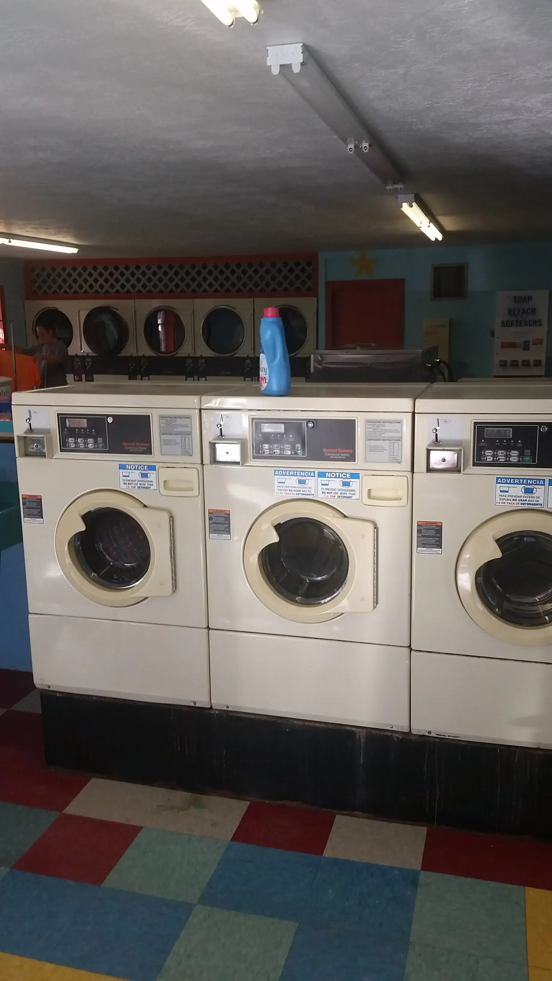 Wash Bowl Laundromat thumbnail 11