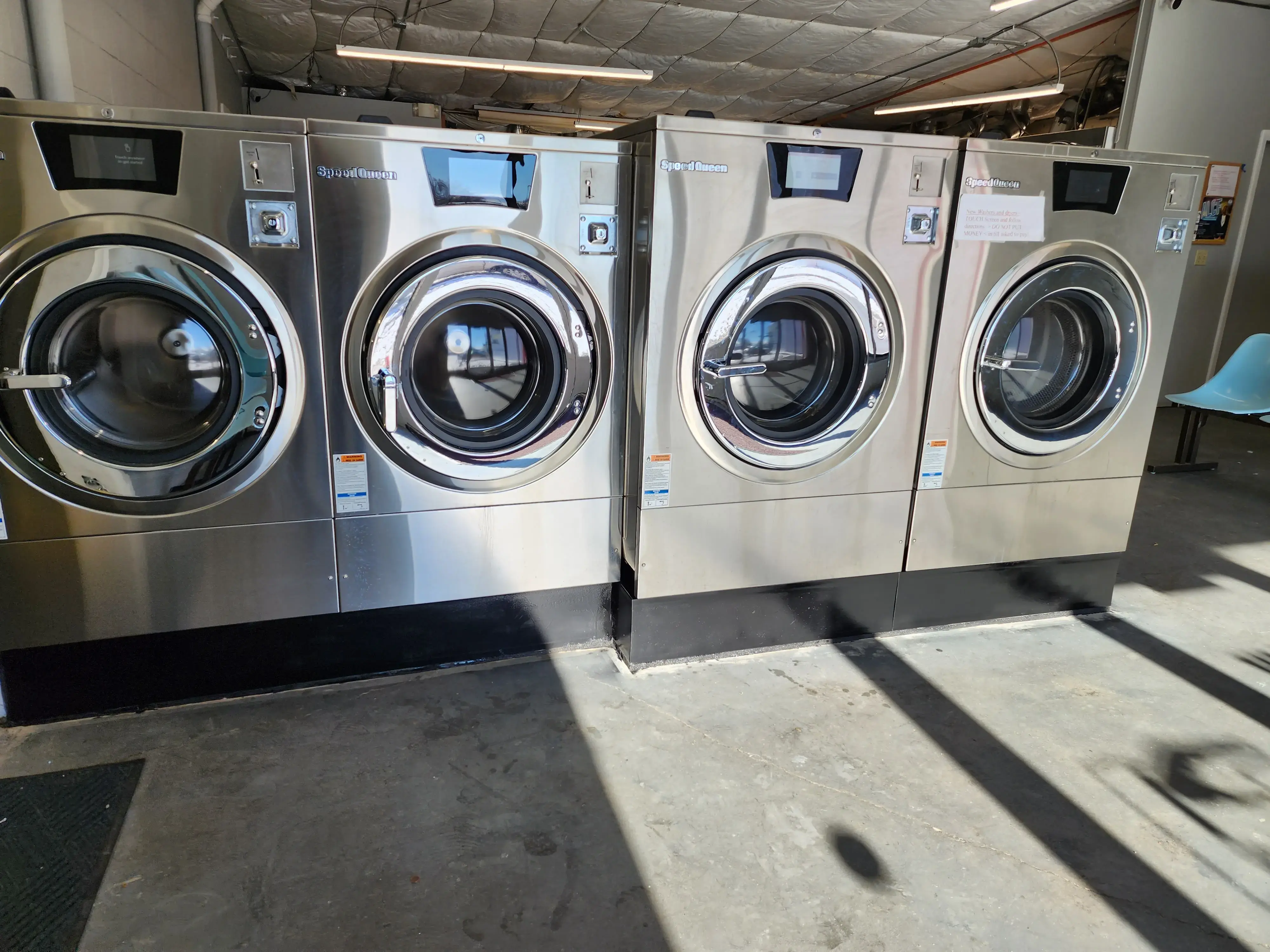 Wash Bowl Laundromat thumbnail 13