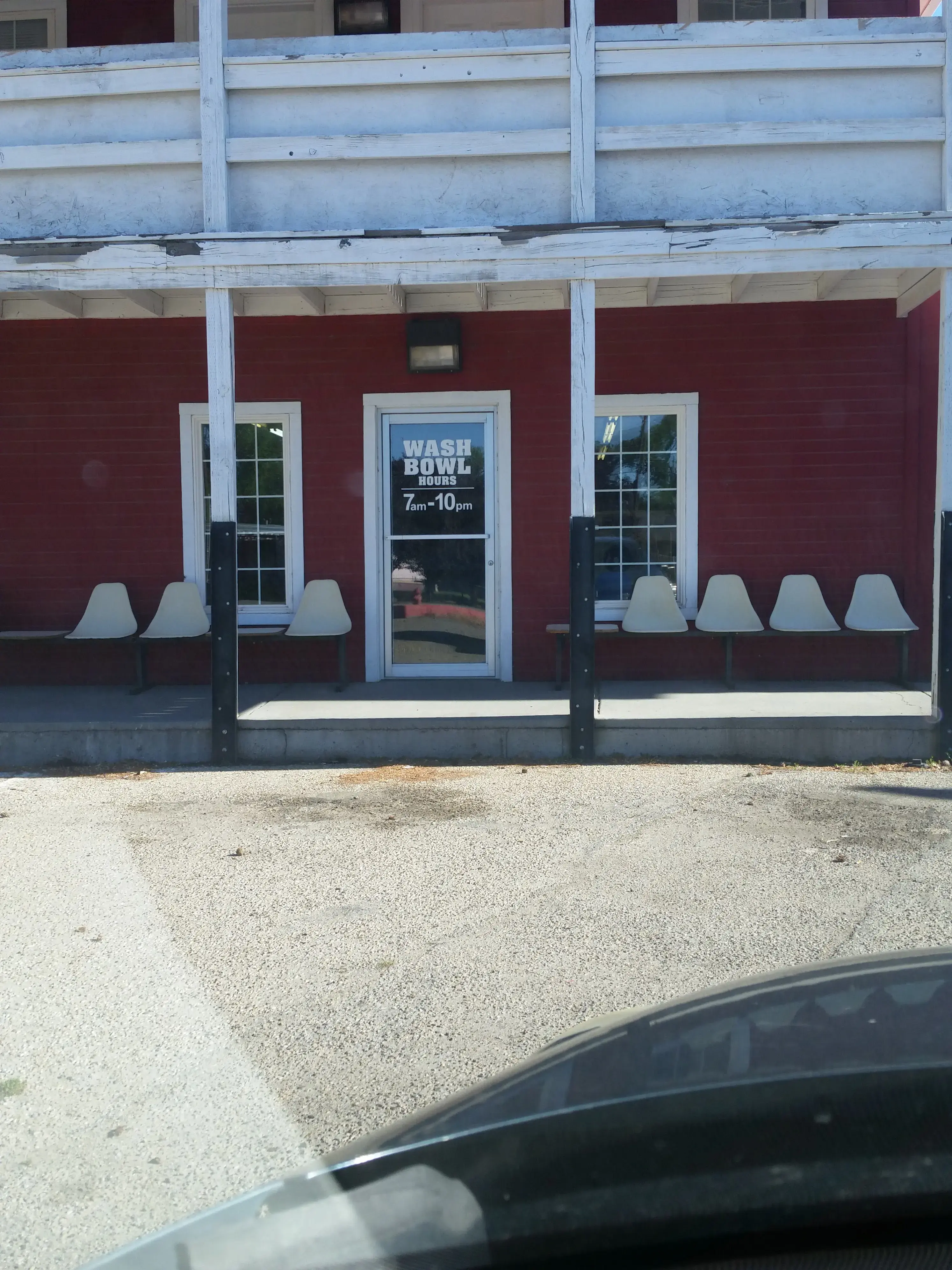 Wash Bowl Laundromat thumbnail 7