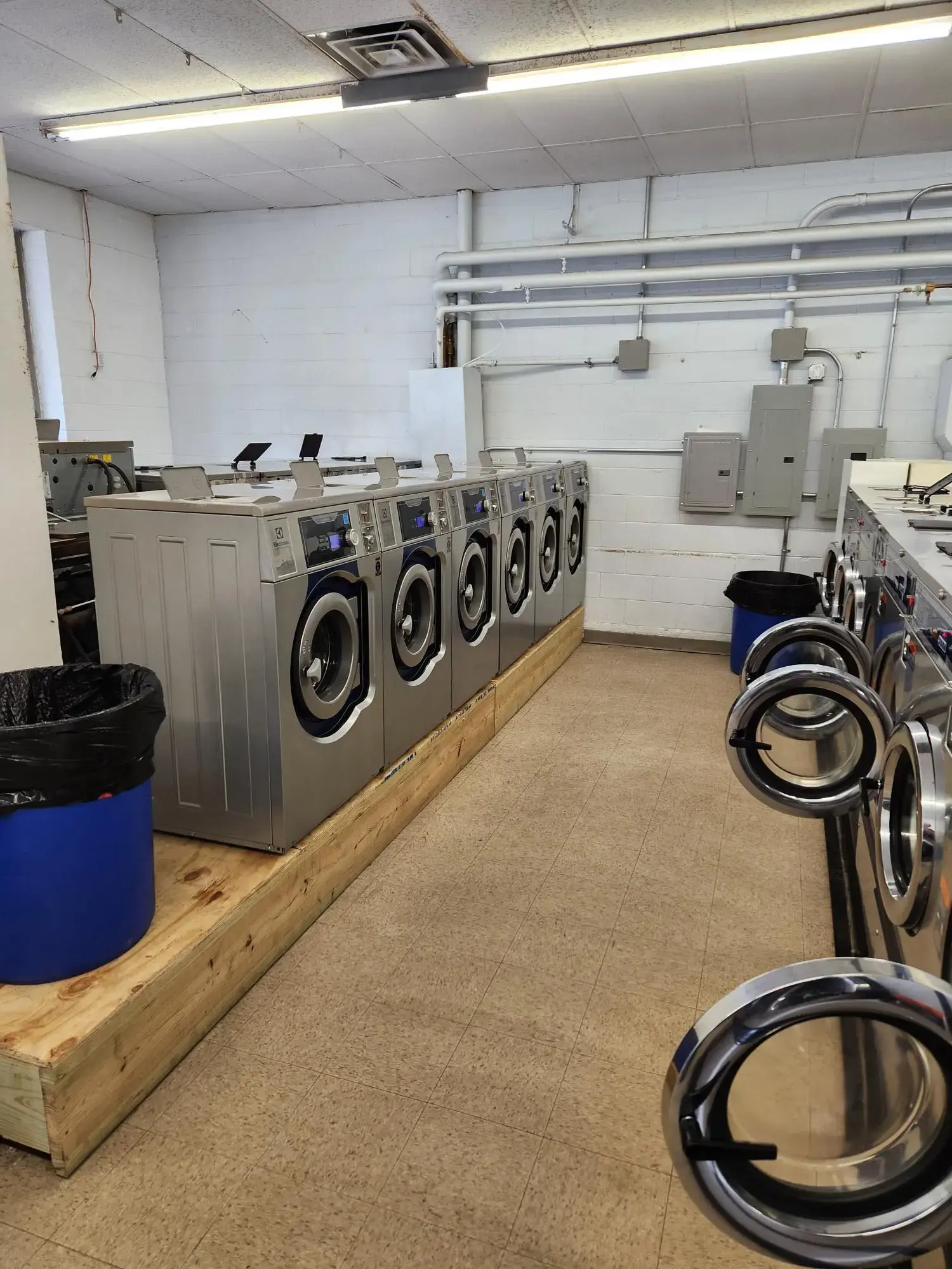 Wash City Laundromat - A-Town thumbnail 20