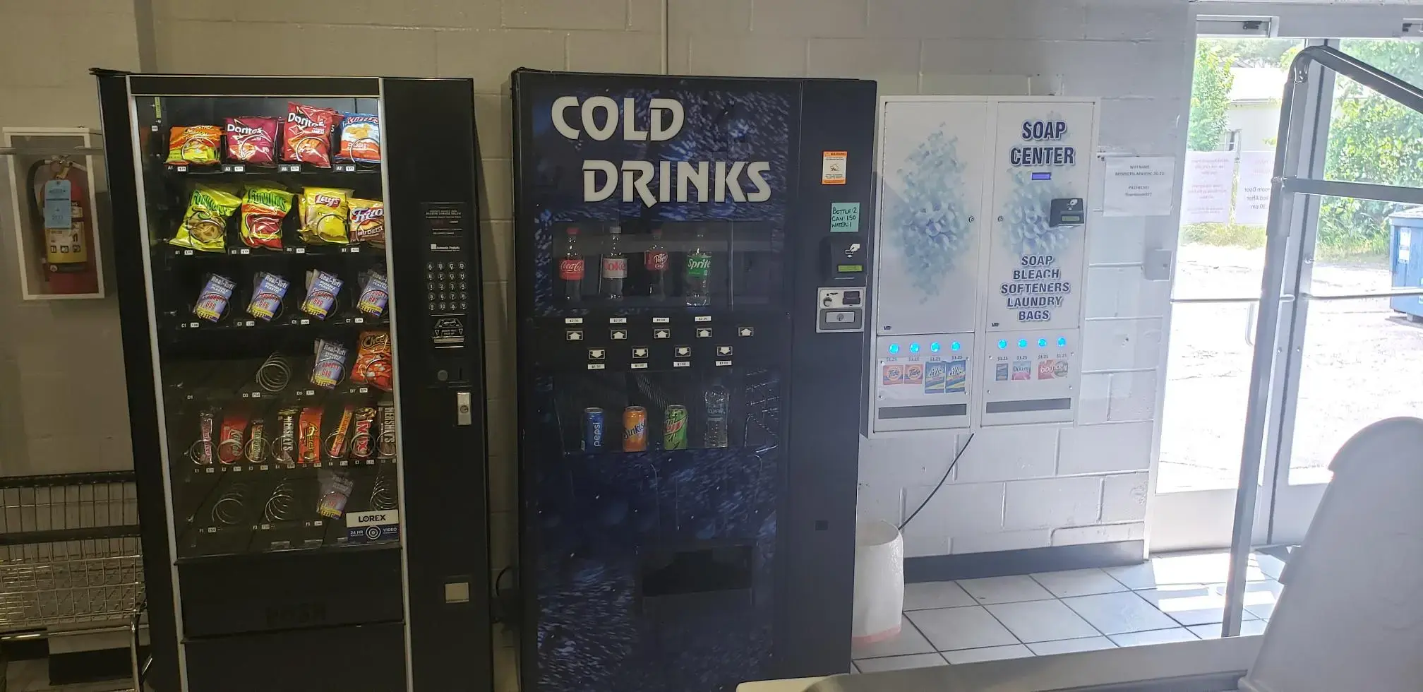 Wash City Laundromat - South Broadway thumbnail 10