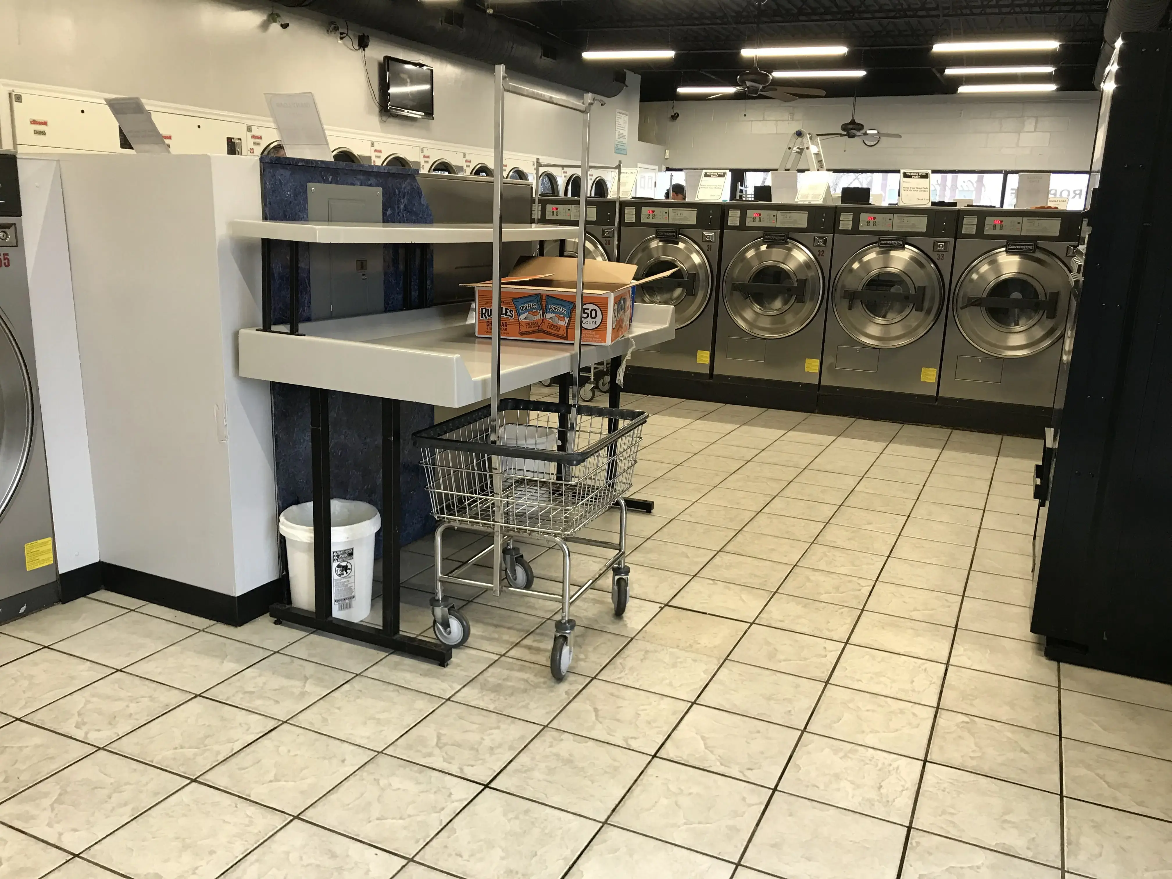 Wash City Laundromat - South Broadway thumbnail 18