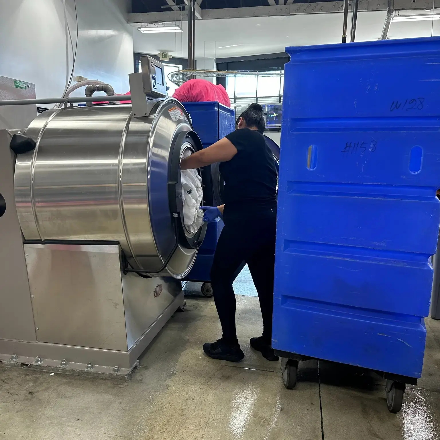 Wash Club LA - Los Angeles Laundry Service thumbnail 6