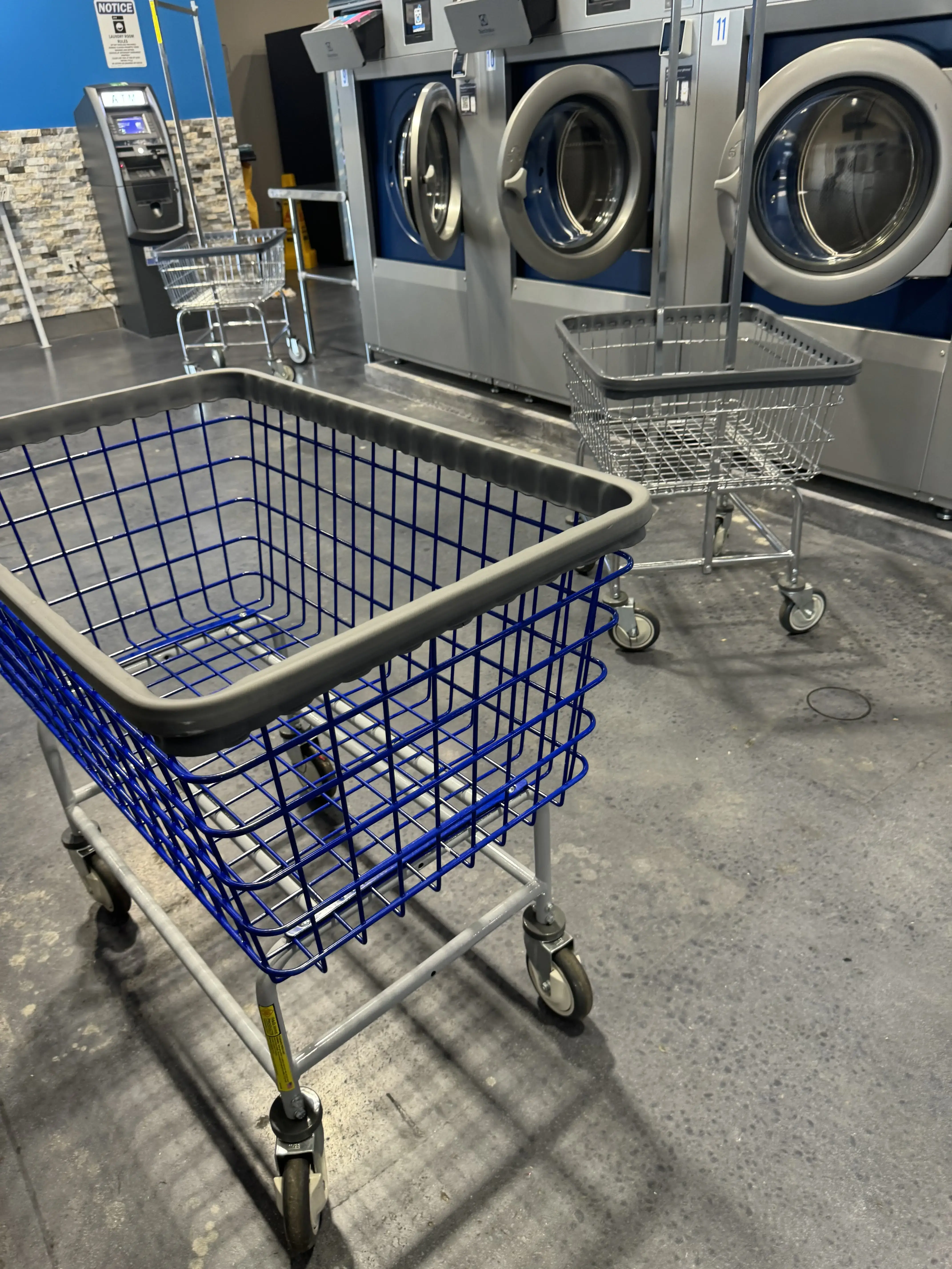Wash Club | WashLuXe Laundromat - Image 19