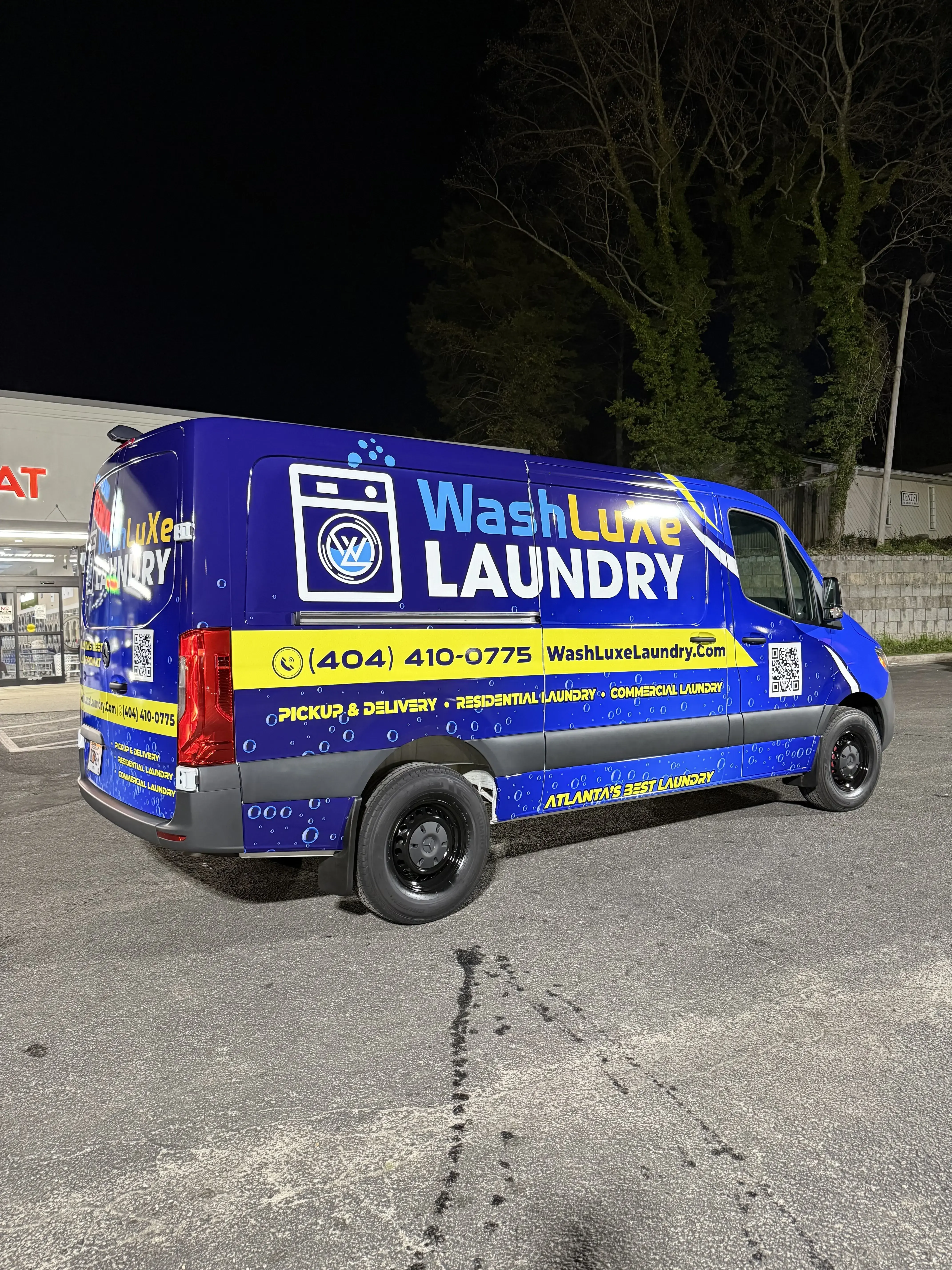 Wash Club | WashLuXe Laundromat thumbnail 16