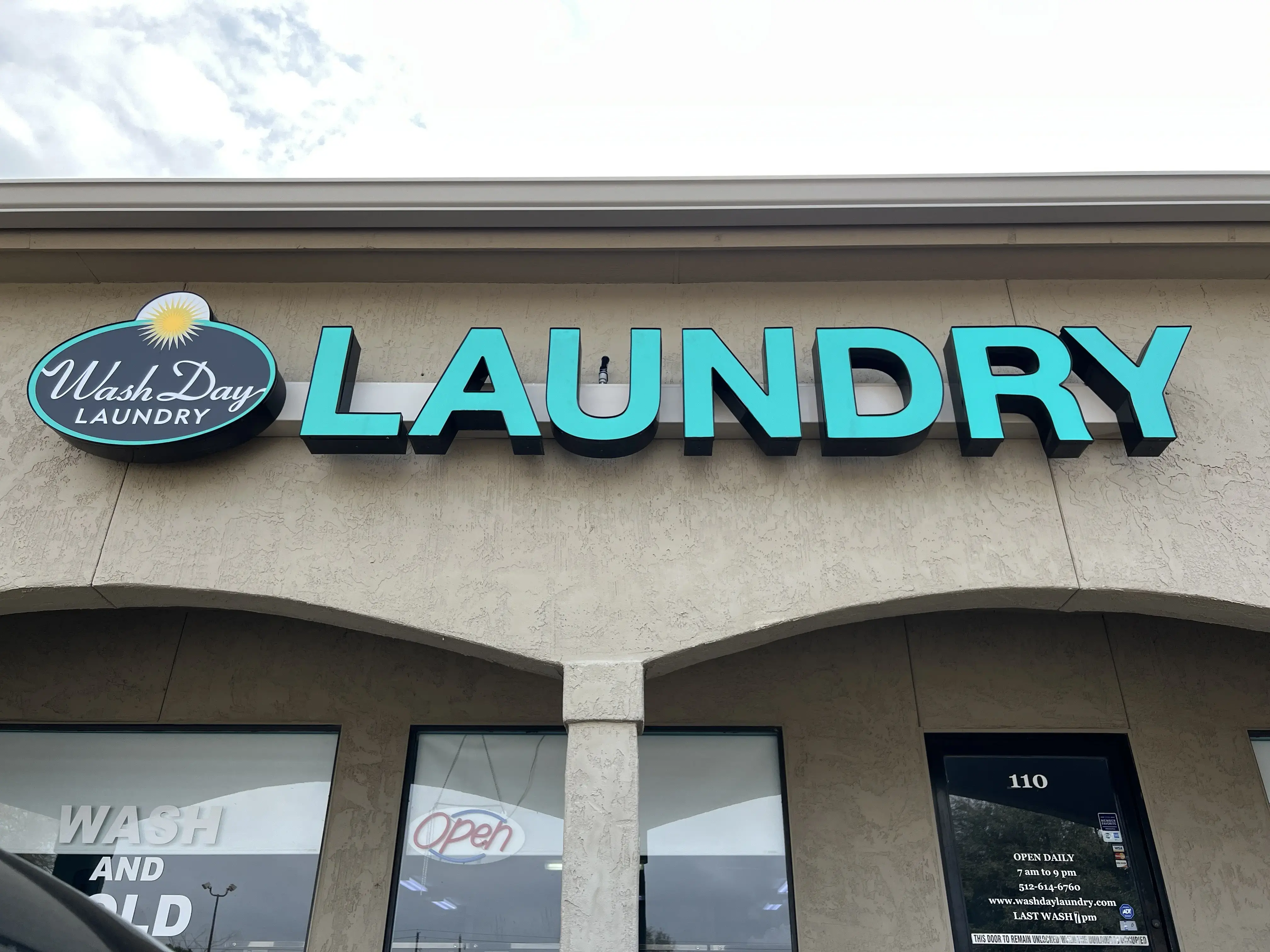 Wash Day Laundry thumbnail 2