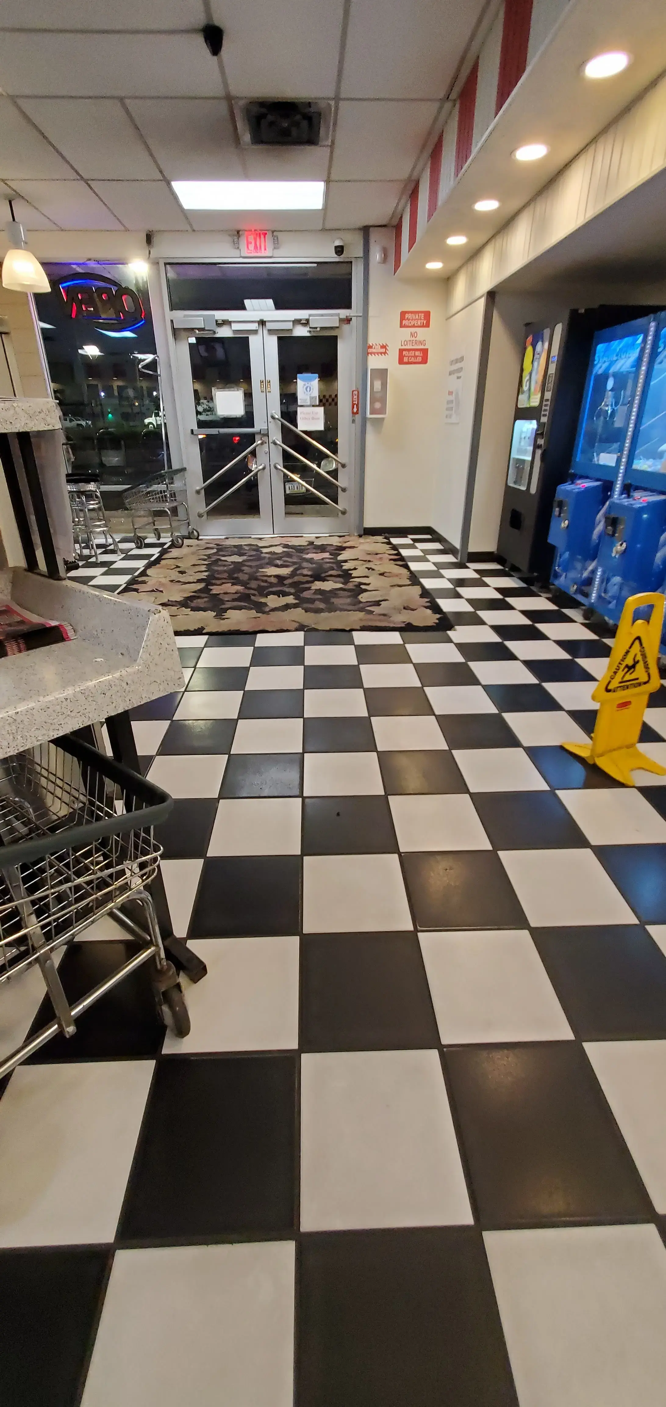 Wash Daze 24hr Laundromat - Image 19