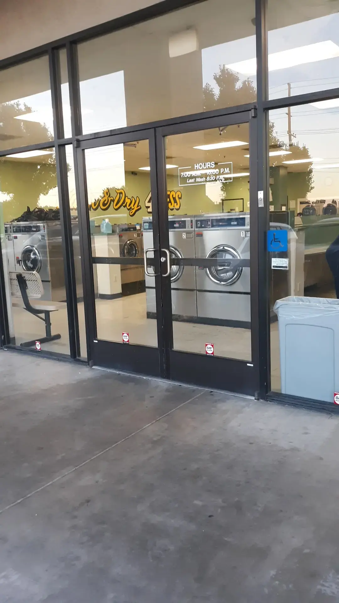 Wash & Dry 4 Less - Image 6