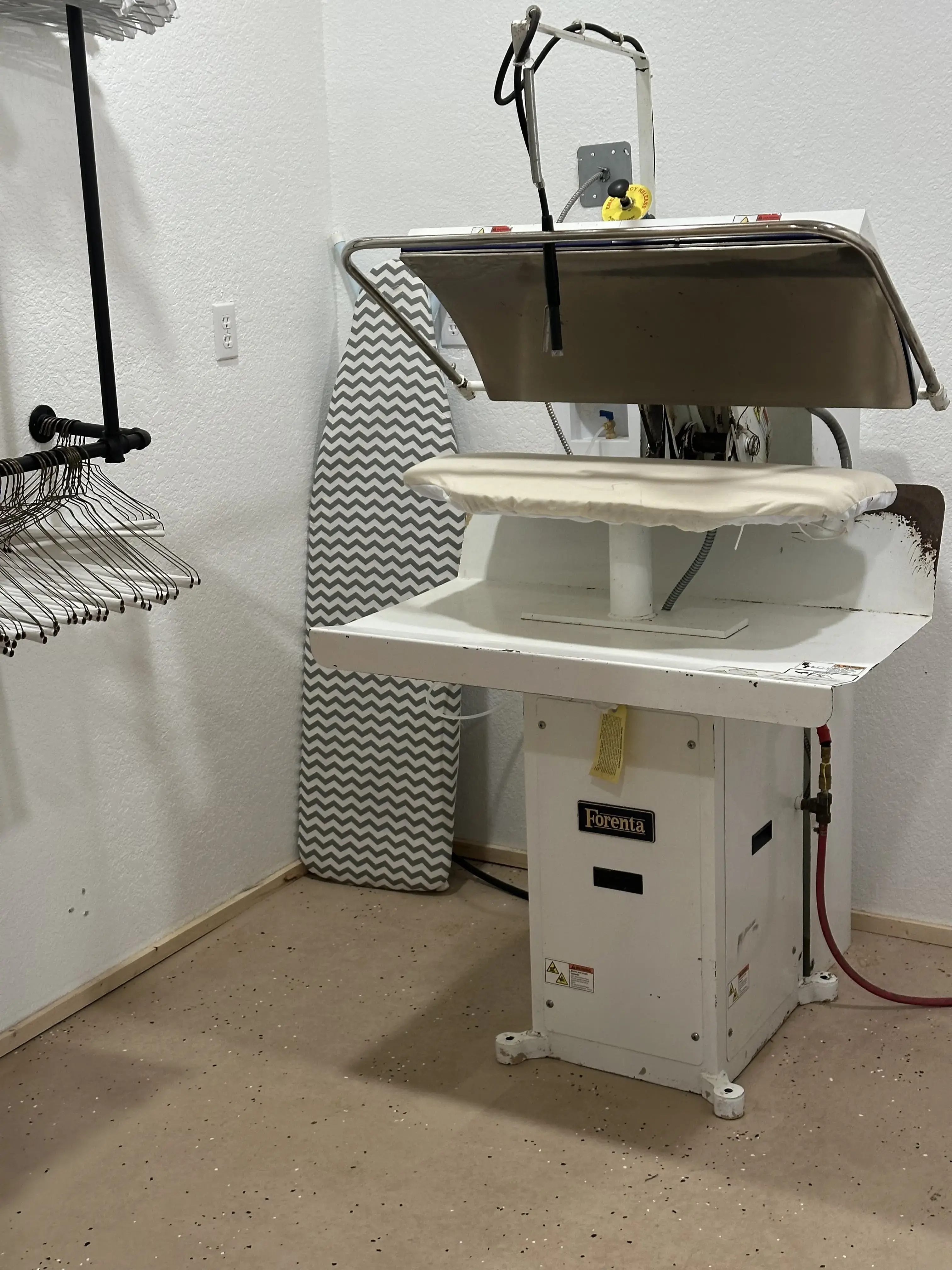 Wash Dry and Fold Depot - Image 6