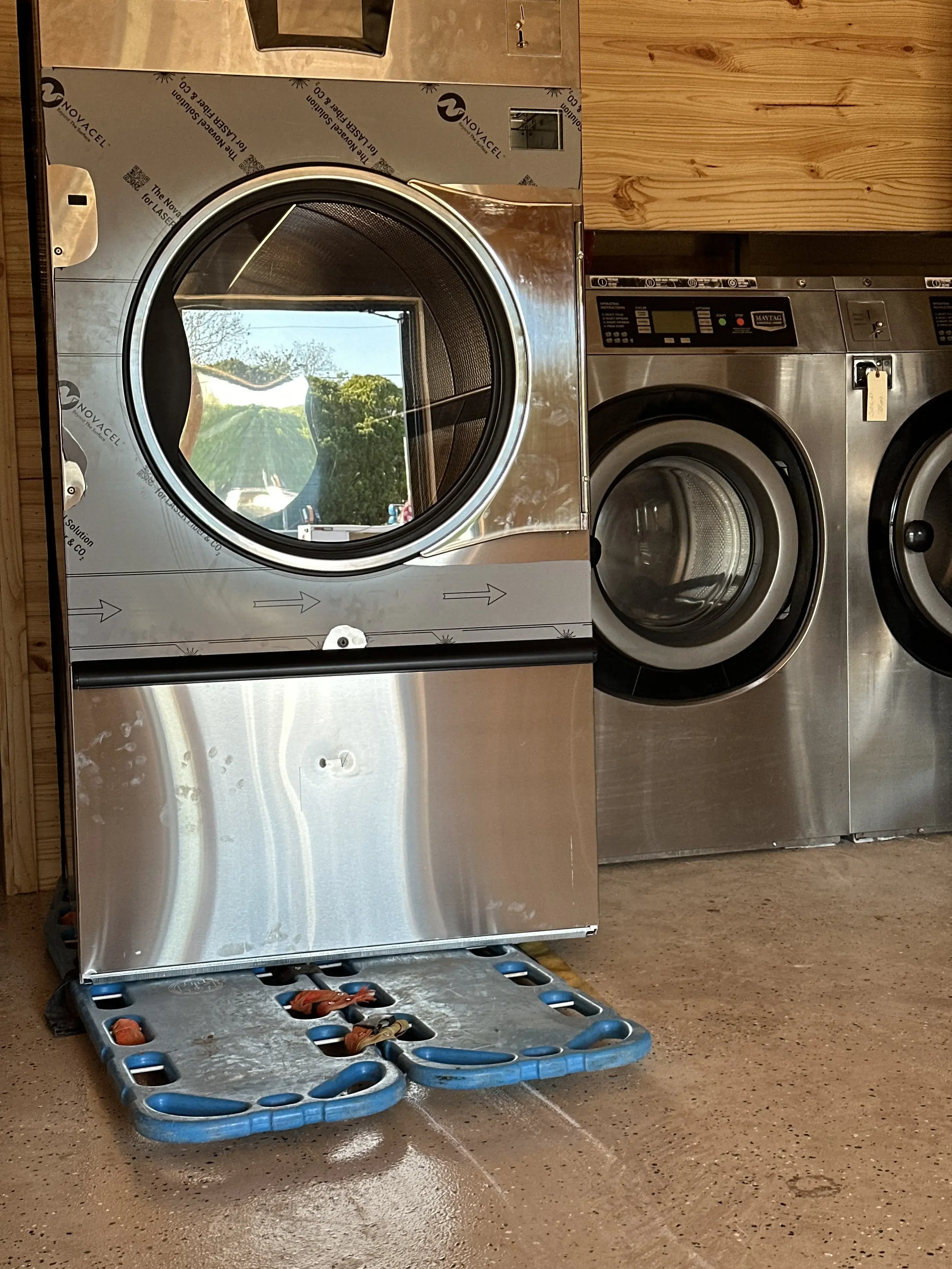 Wash Dry and Fold Depot location