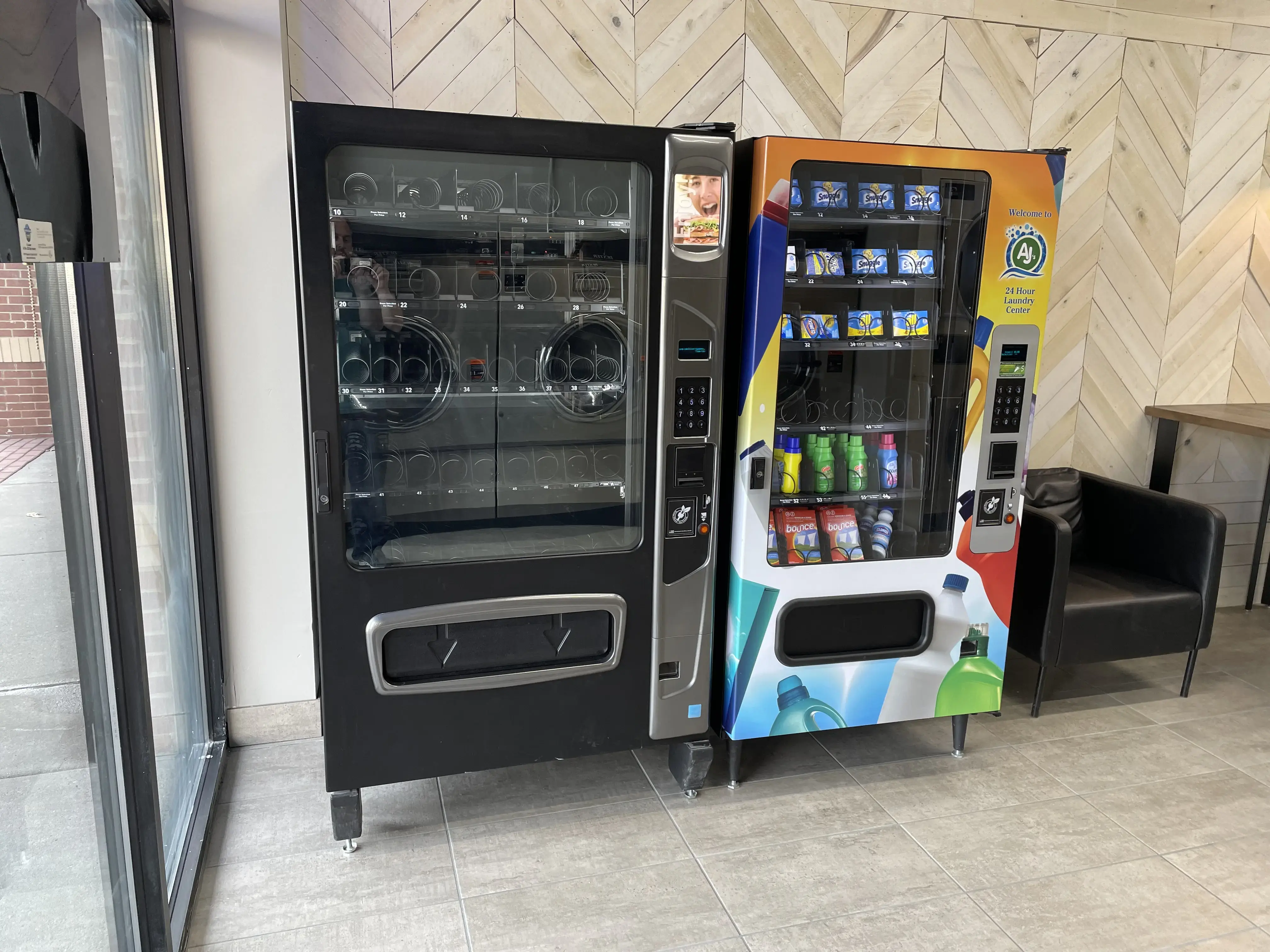 Wash Dry and WiFi Laundry Center Marketplace - Image 4