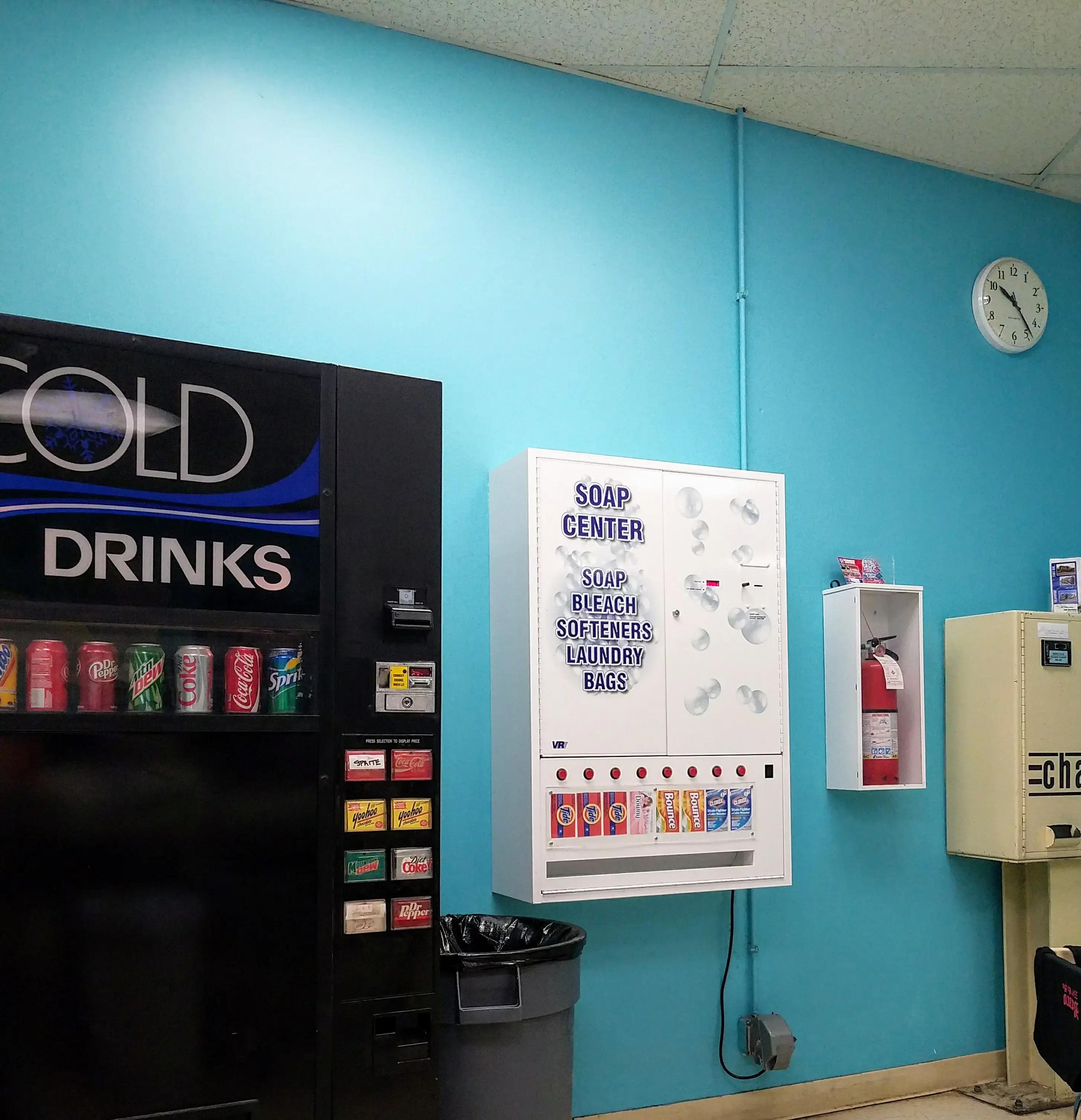 Wash & Dry Coin Laundry thumbnail 12