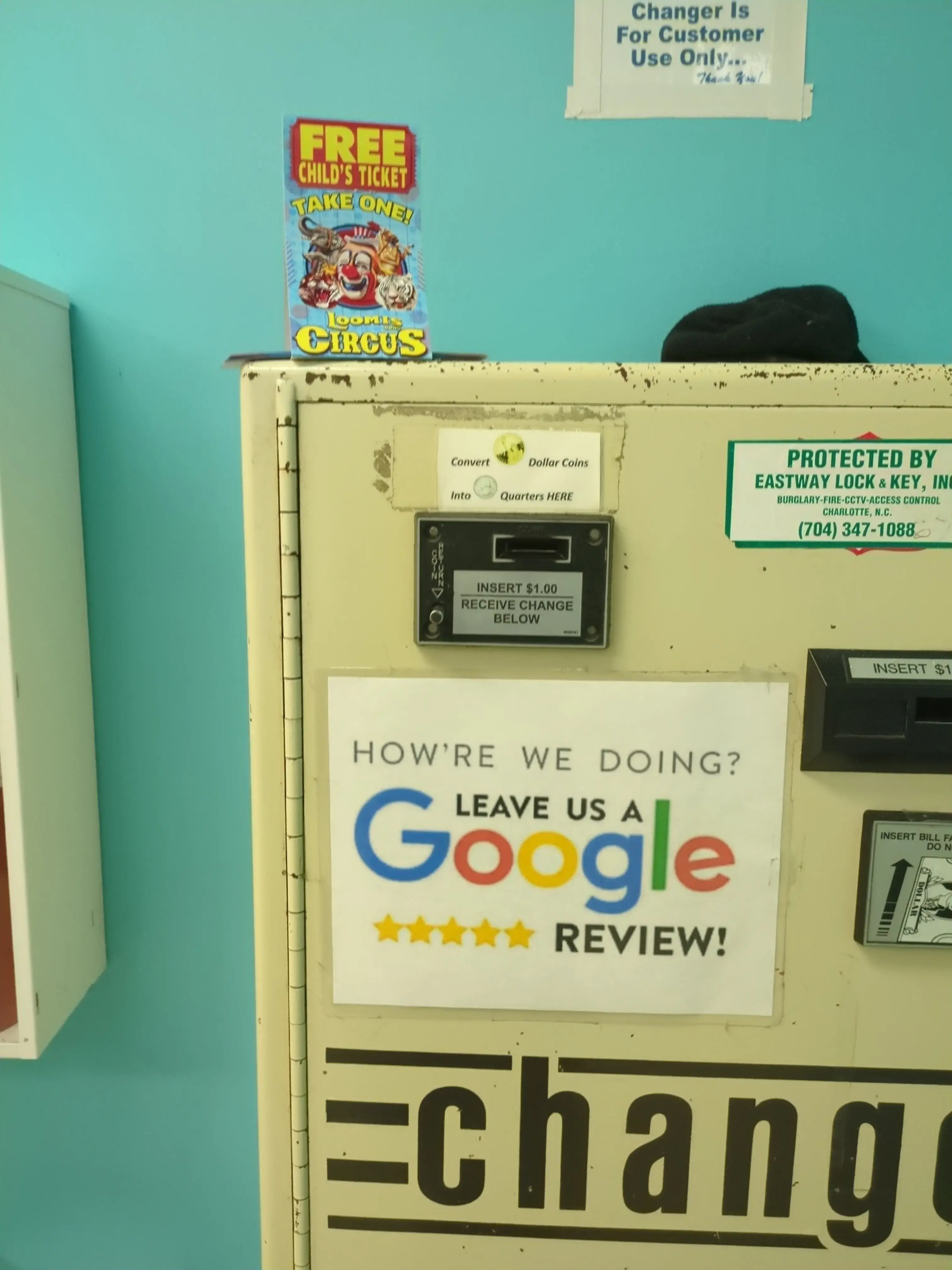 Wash & Dry Coin Laundry - Image 10