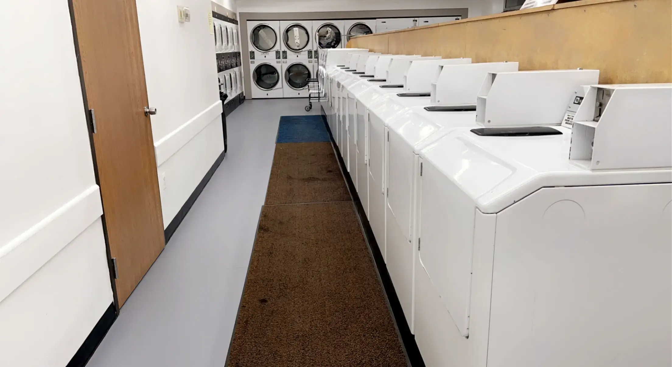 Wash & Dry Coin Laundry - Image 6