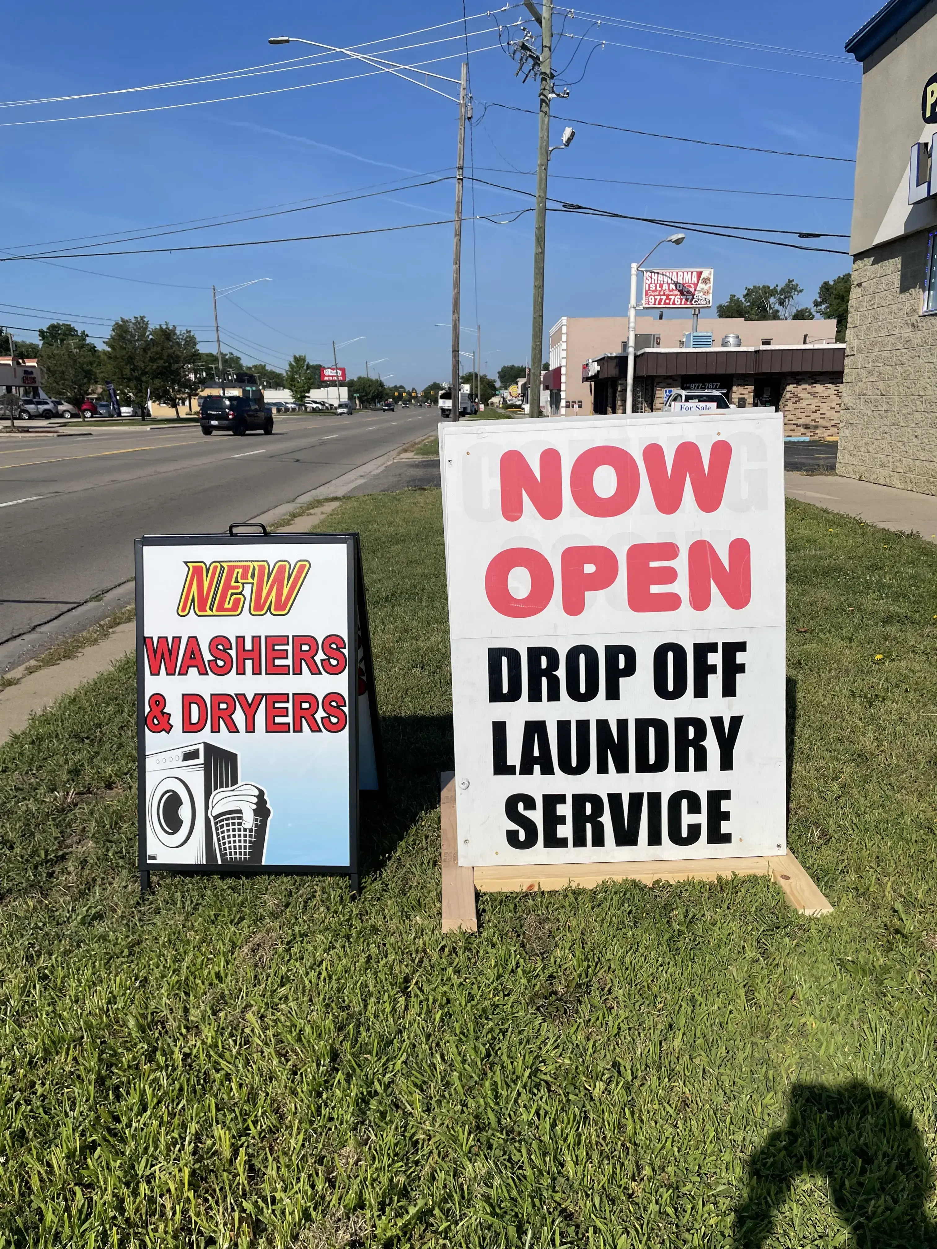 Wash & Dry Coin Laundry thumbnail 3
