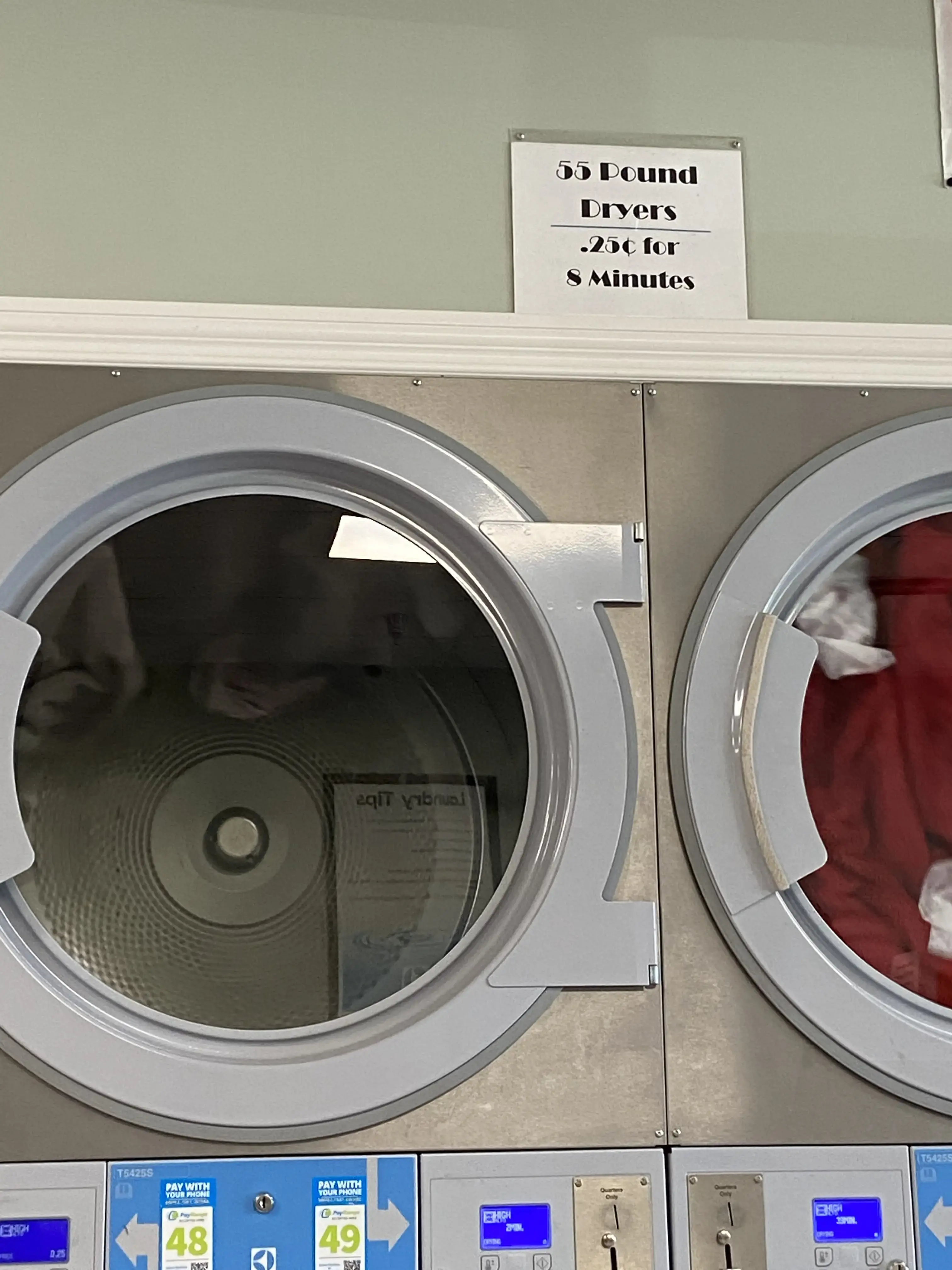 Wash & Dry Laundromat - Image 15