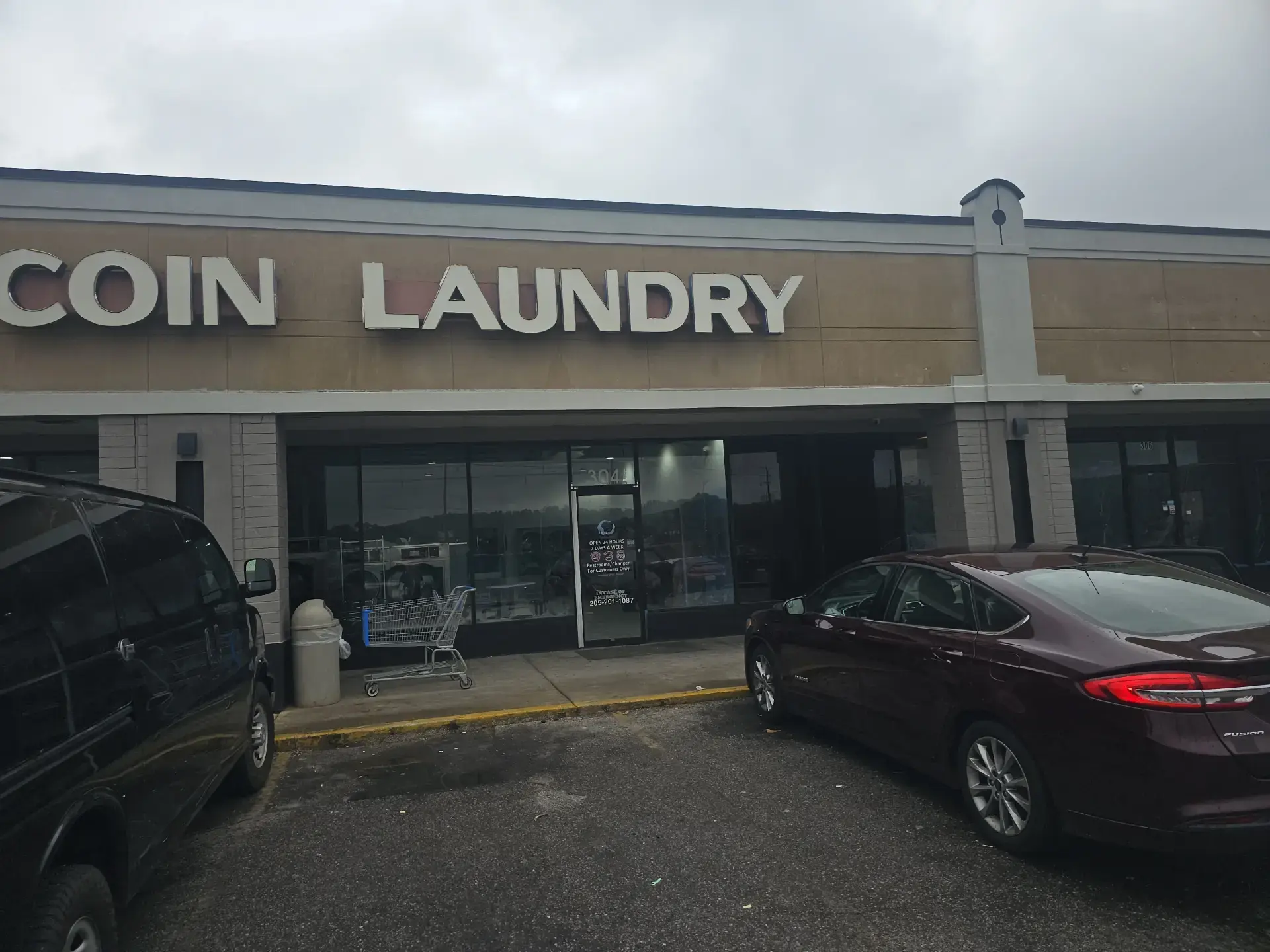 Wash & Go Coin Laundry - Image 6