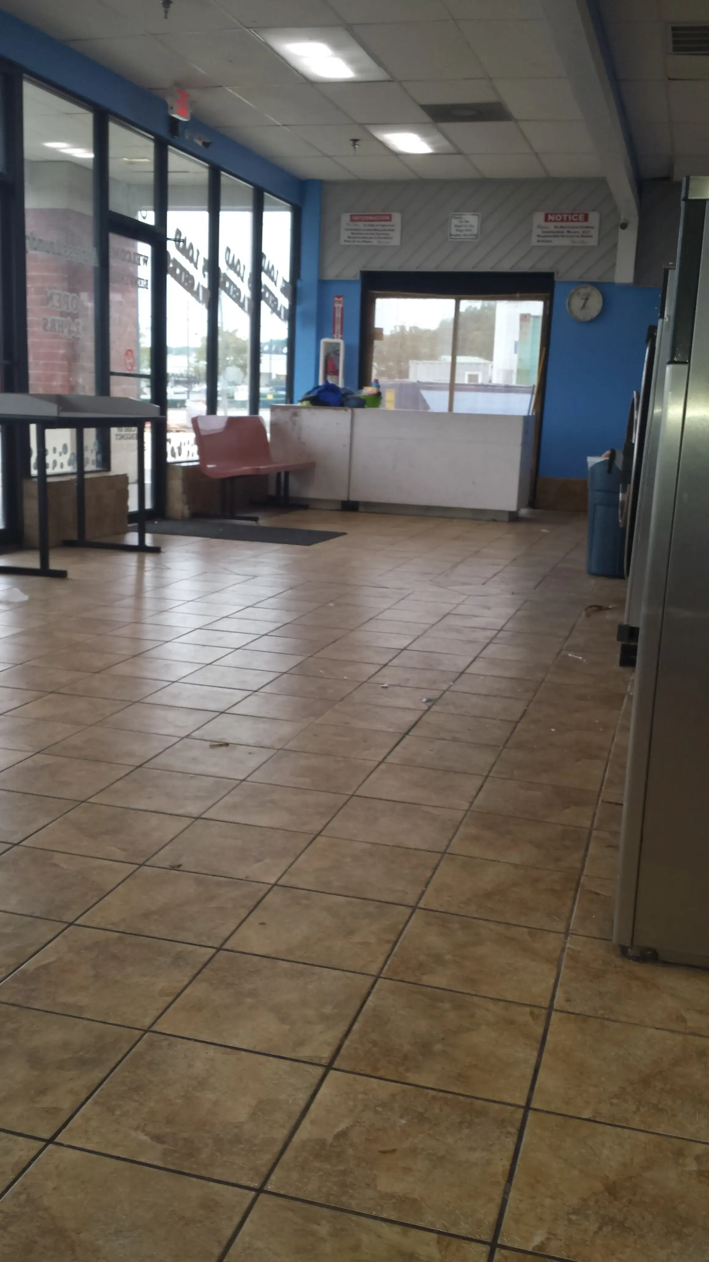 Wash & Go Coin Laundry thumbnail 13