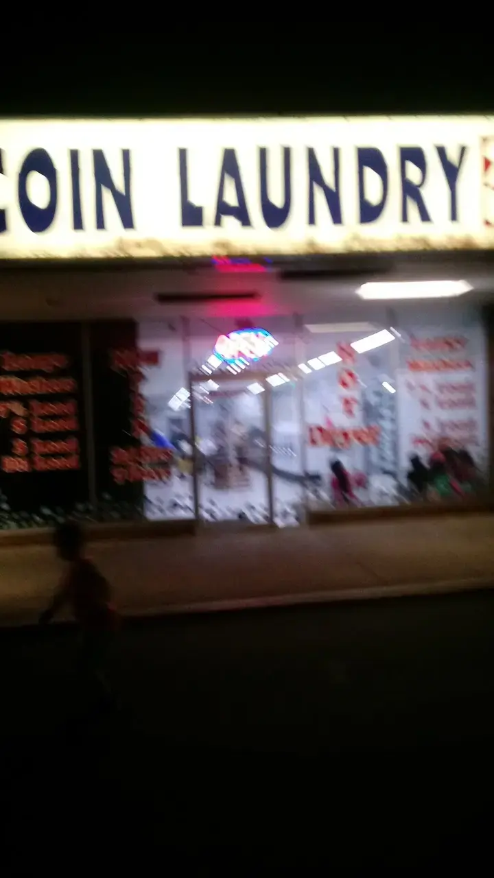 Wash & Go Coin Laundry thumbnail 10