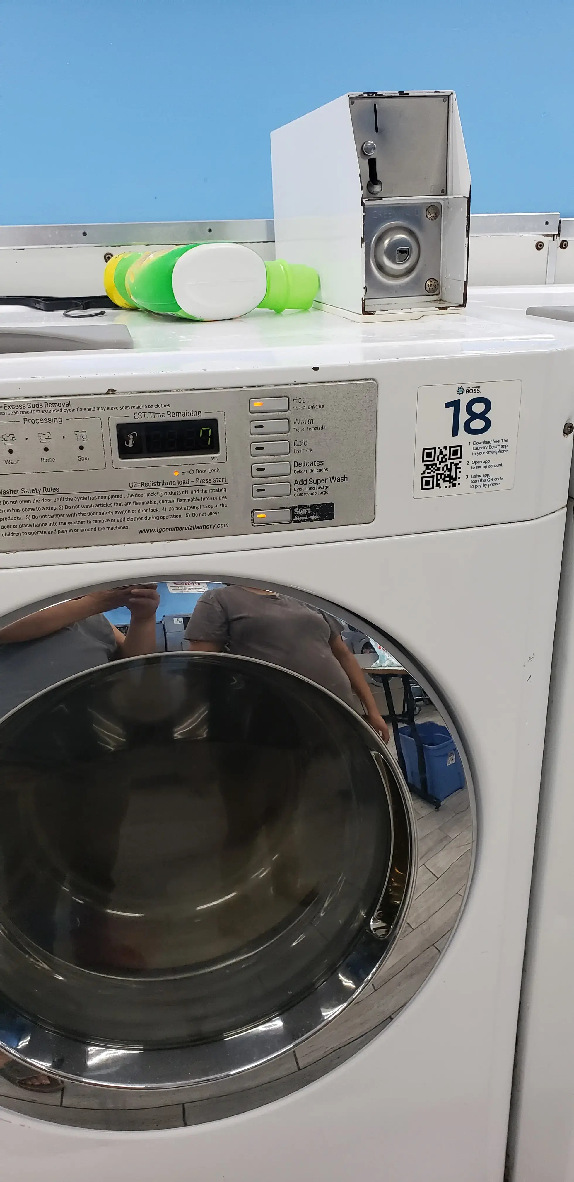 Wash & Go Coin Laundry - Image 7