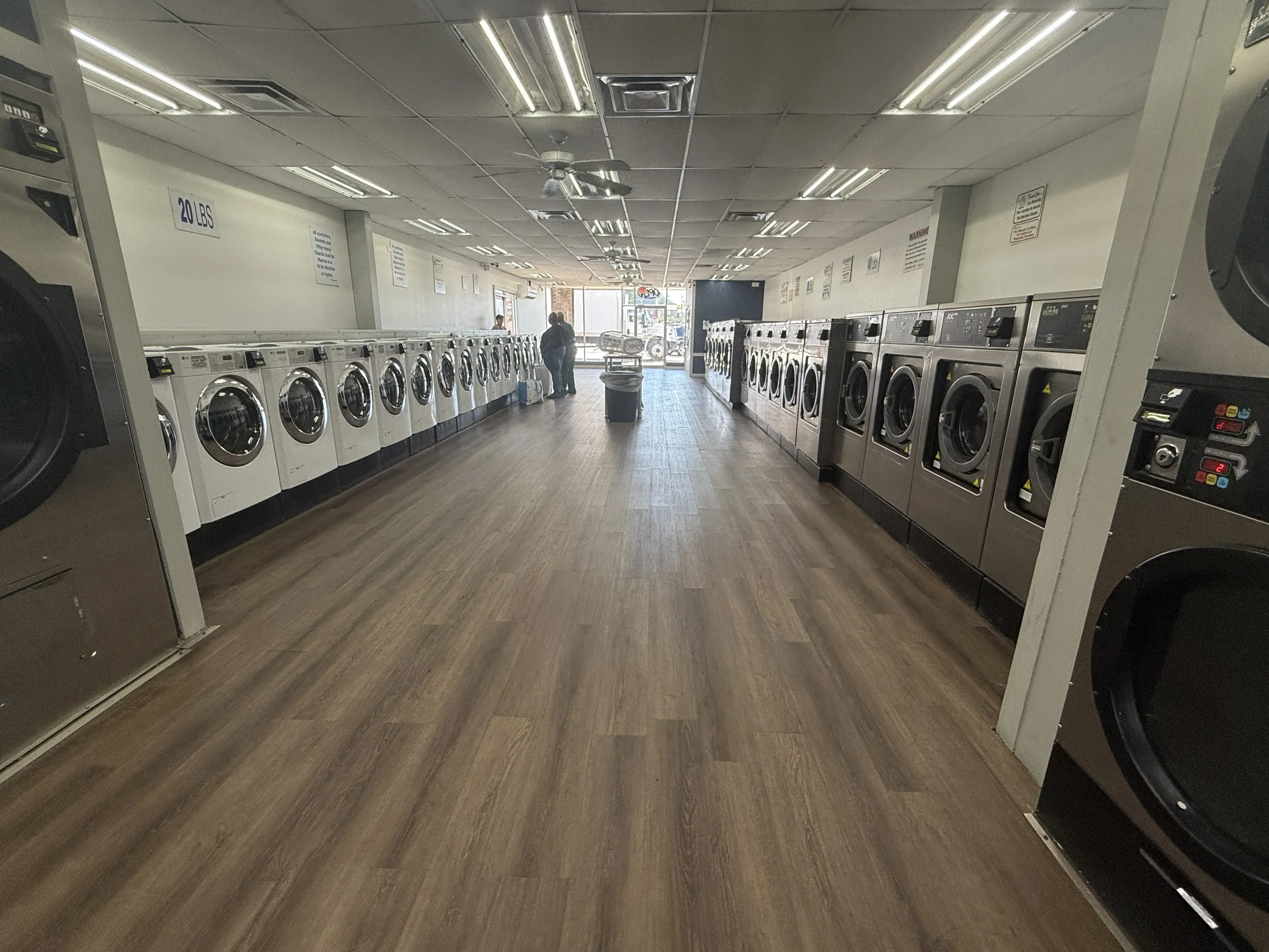 Wash & Go Coin Laundry - Image 2