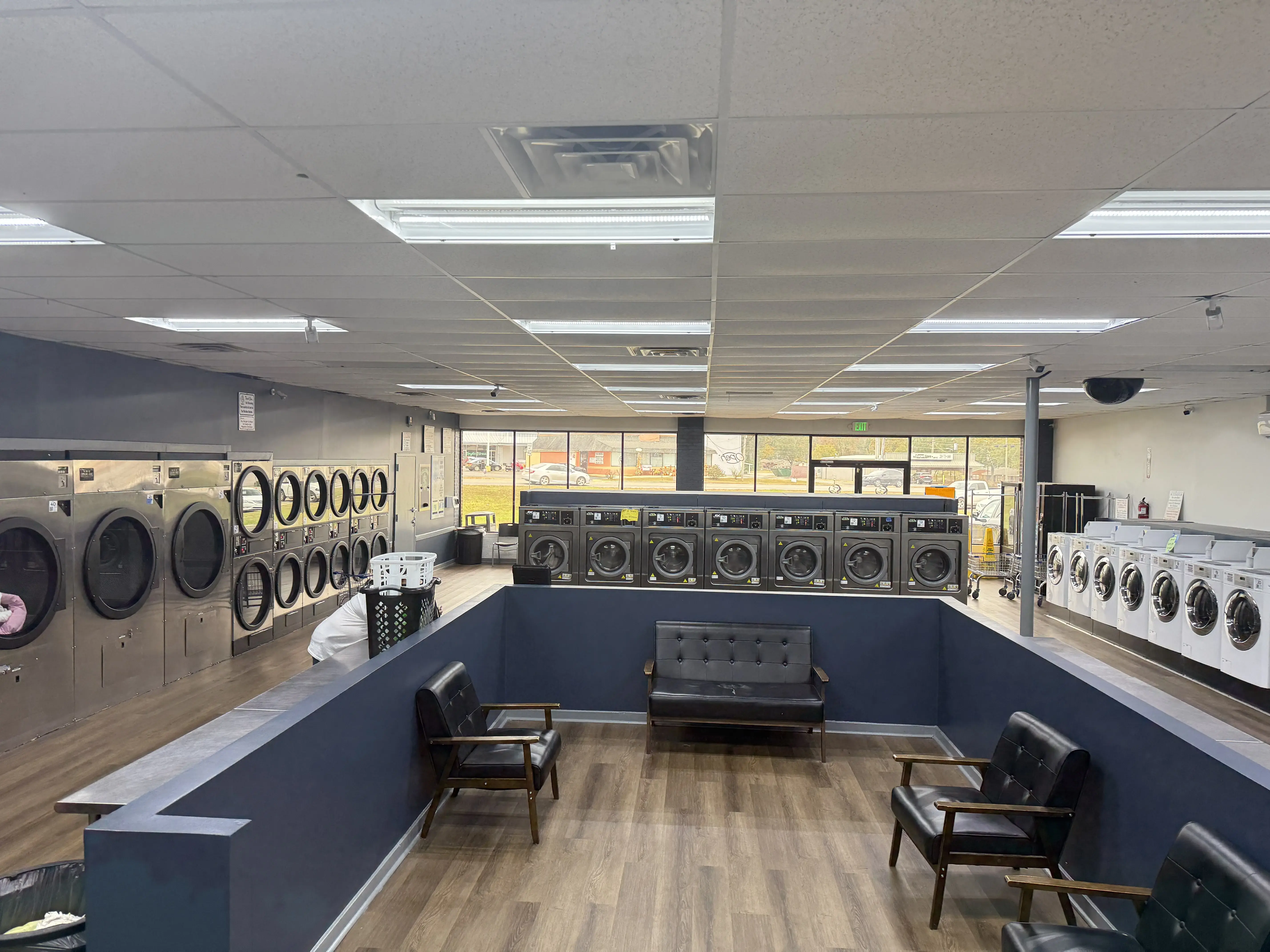 Wash & Go Coin Laundry Clanton thumbnail 1