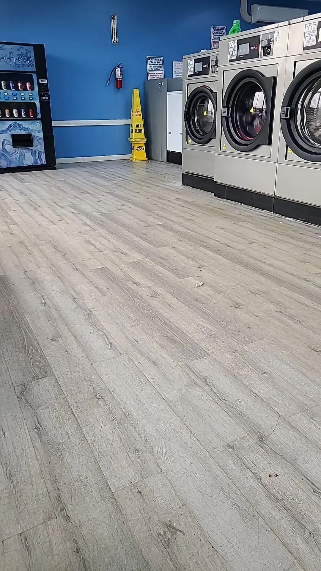 Wash & Go Coin Laundry Clanton thumbnail 2