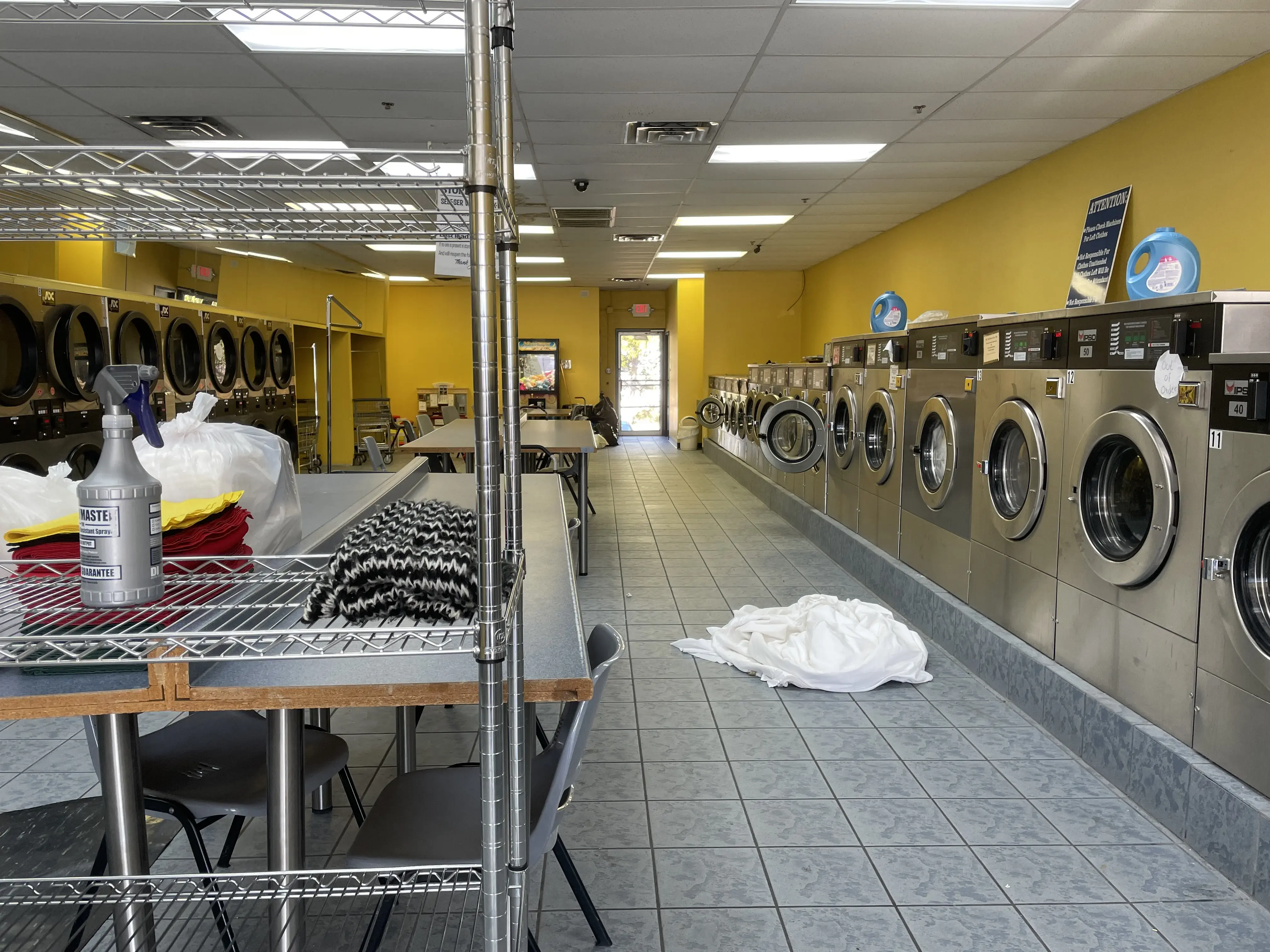 Wash & Go Laundry Zone - Image 1