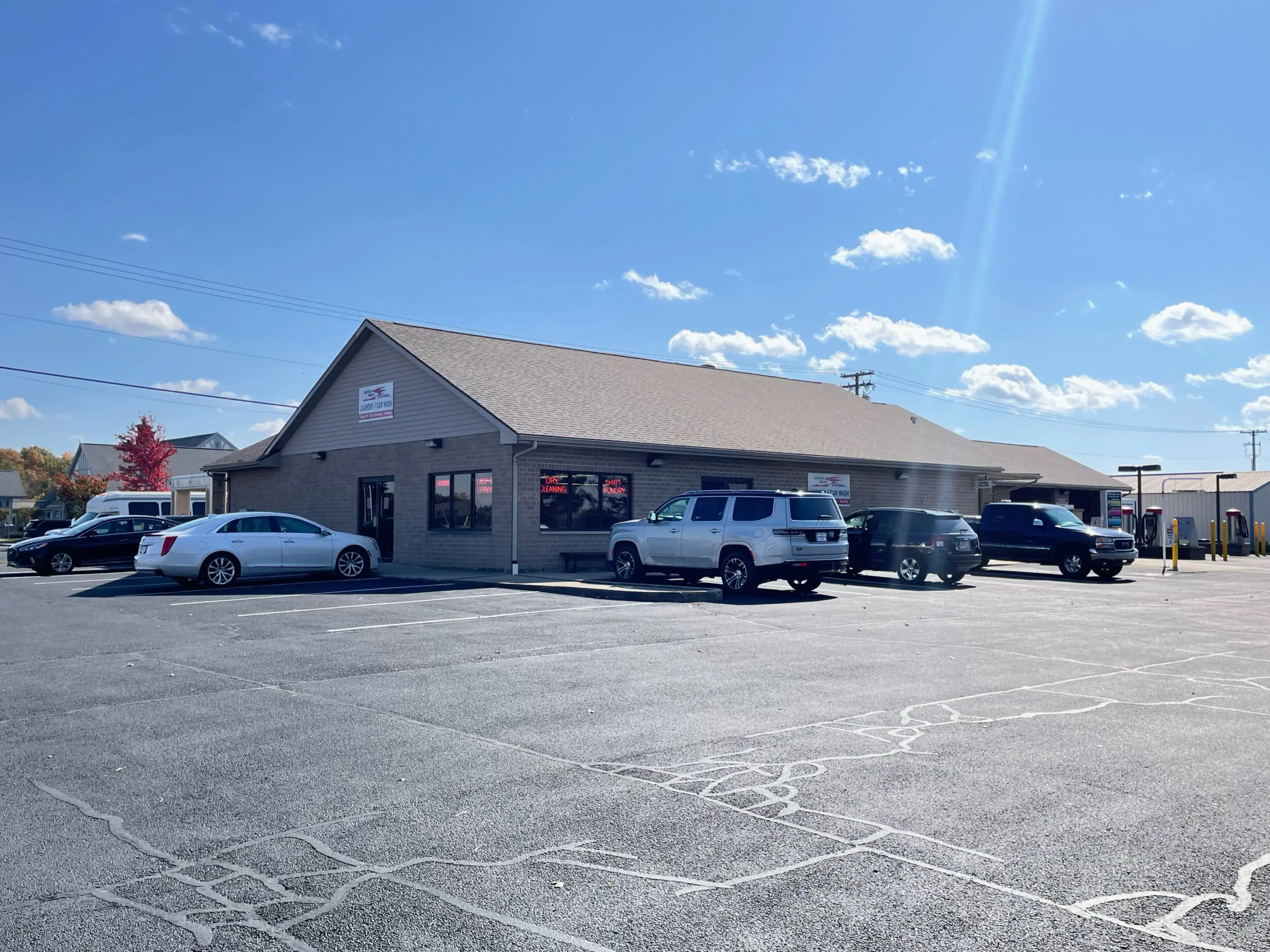 Wash Haus Laundromat & Car Wash thumbnail 12