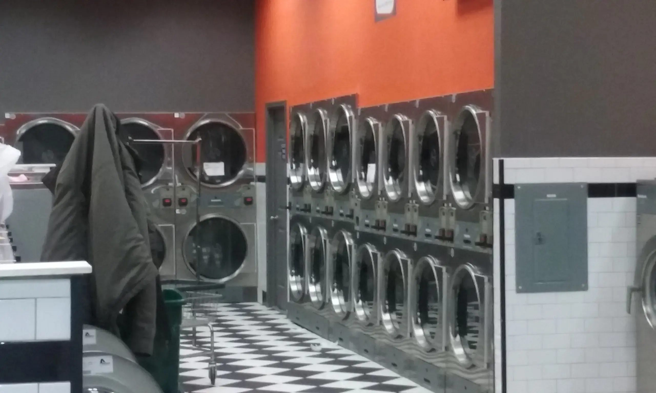 Wash Haven Roxbury Laundry thumbnail 19