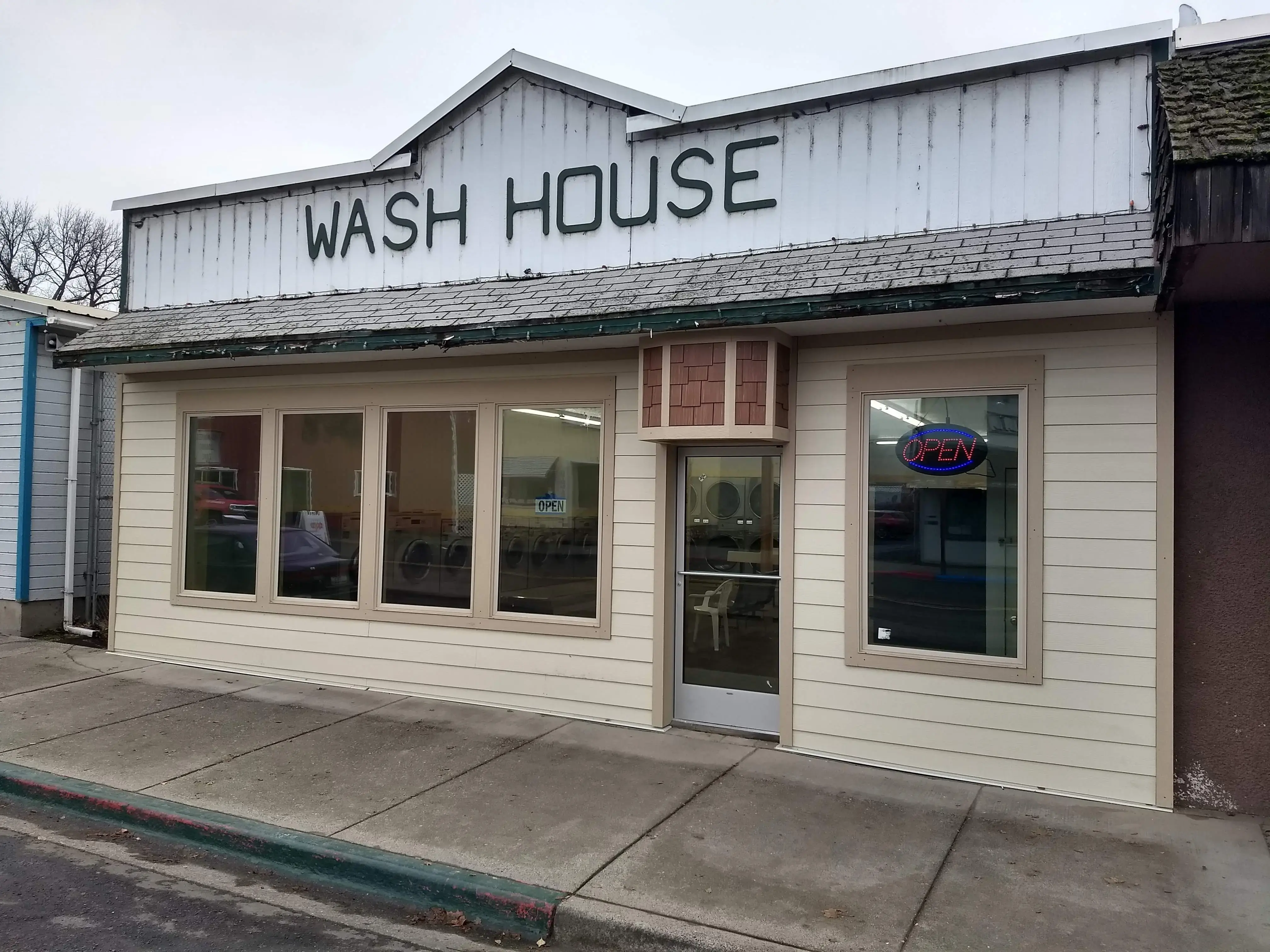 Wash House - Image 2