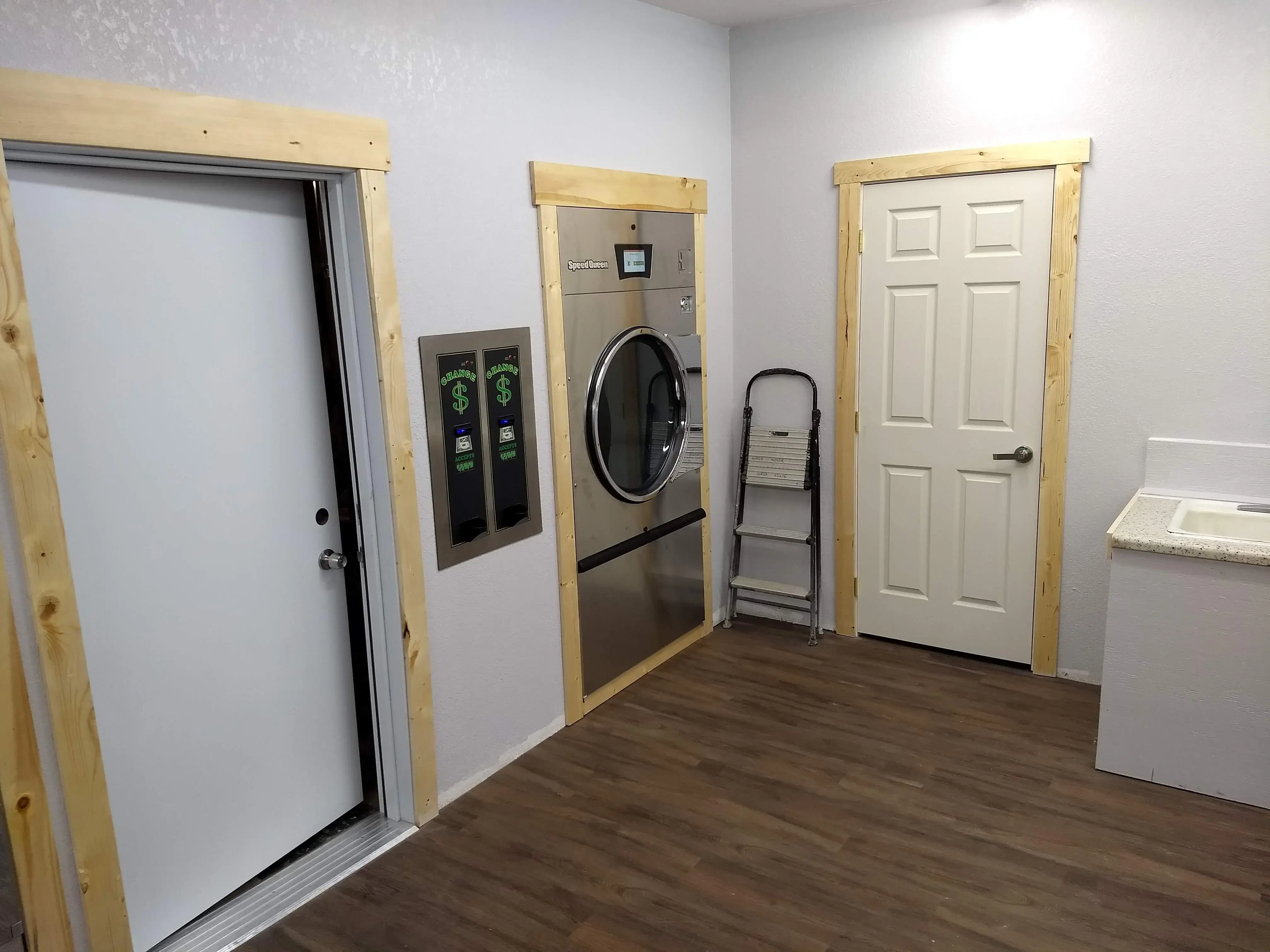 Wash House thumbnail 4