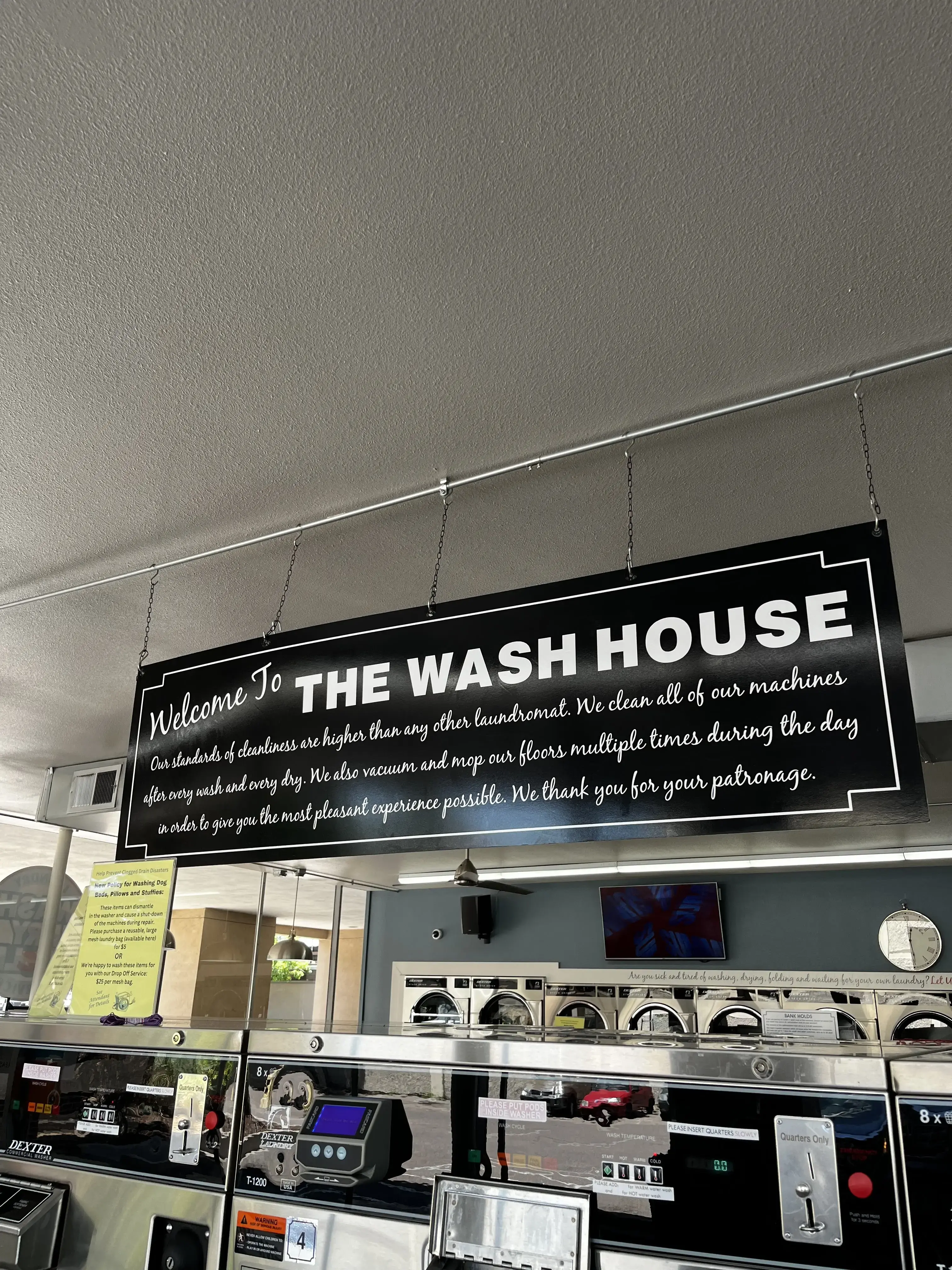 Wash House Laundromat and Drop Off Laundry Service thumbnail 8