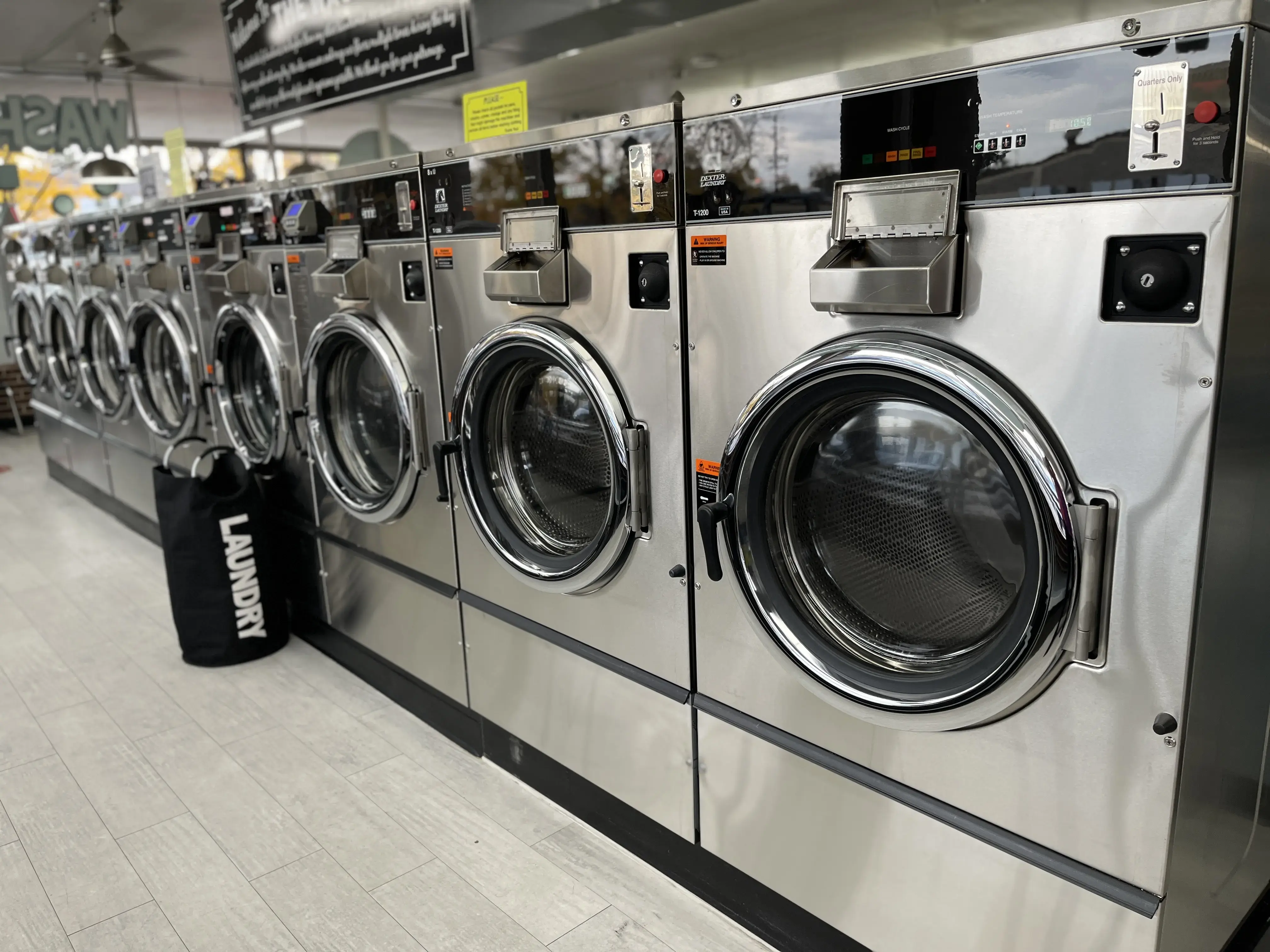 Wash House Laundromat and Drop Off Laundry Service thumbnail 4
