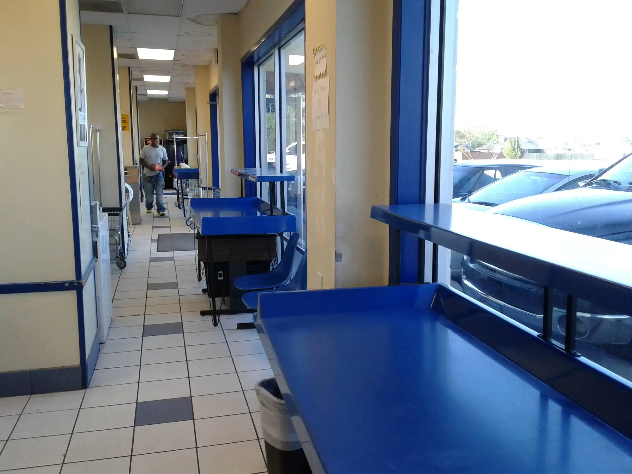 Wash-It-Kwik Super Laundry Center thumbnail 19