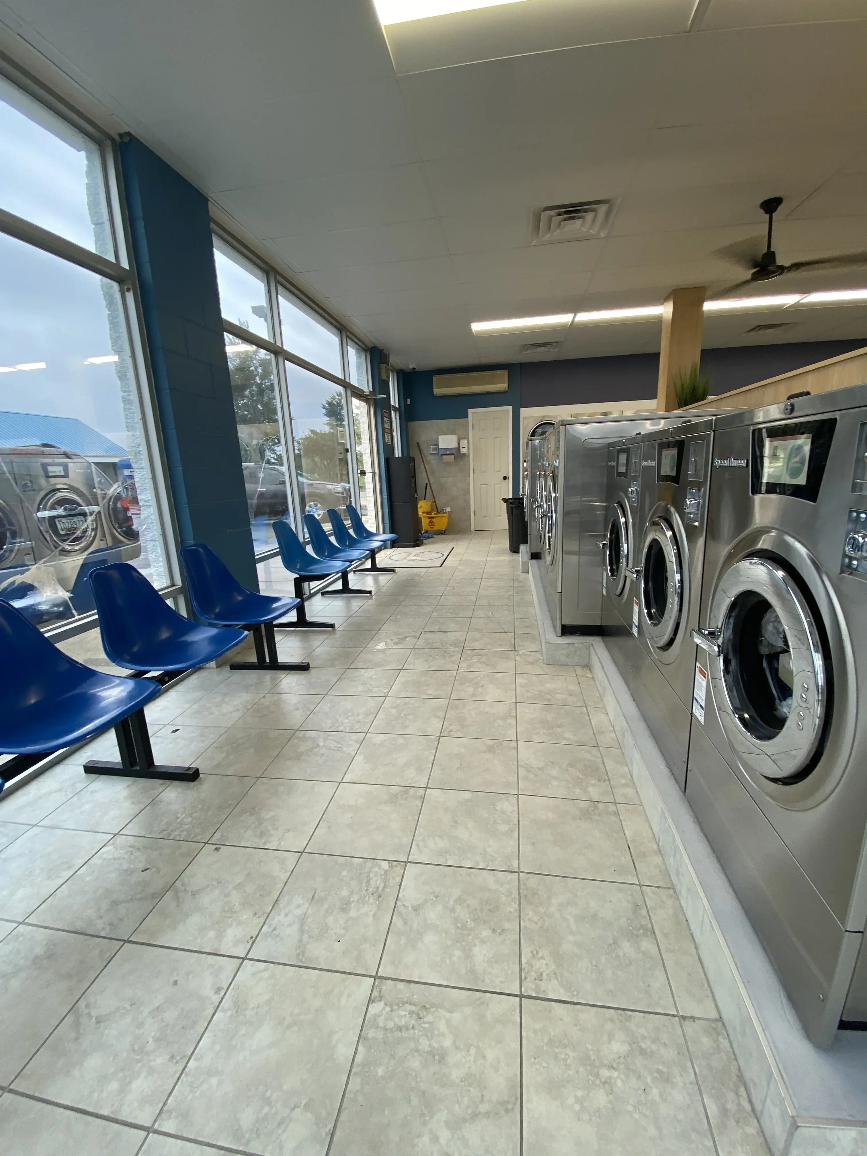 Wash It Laundromat thumbnail 17