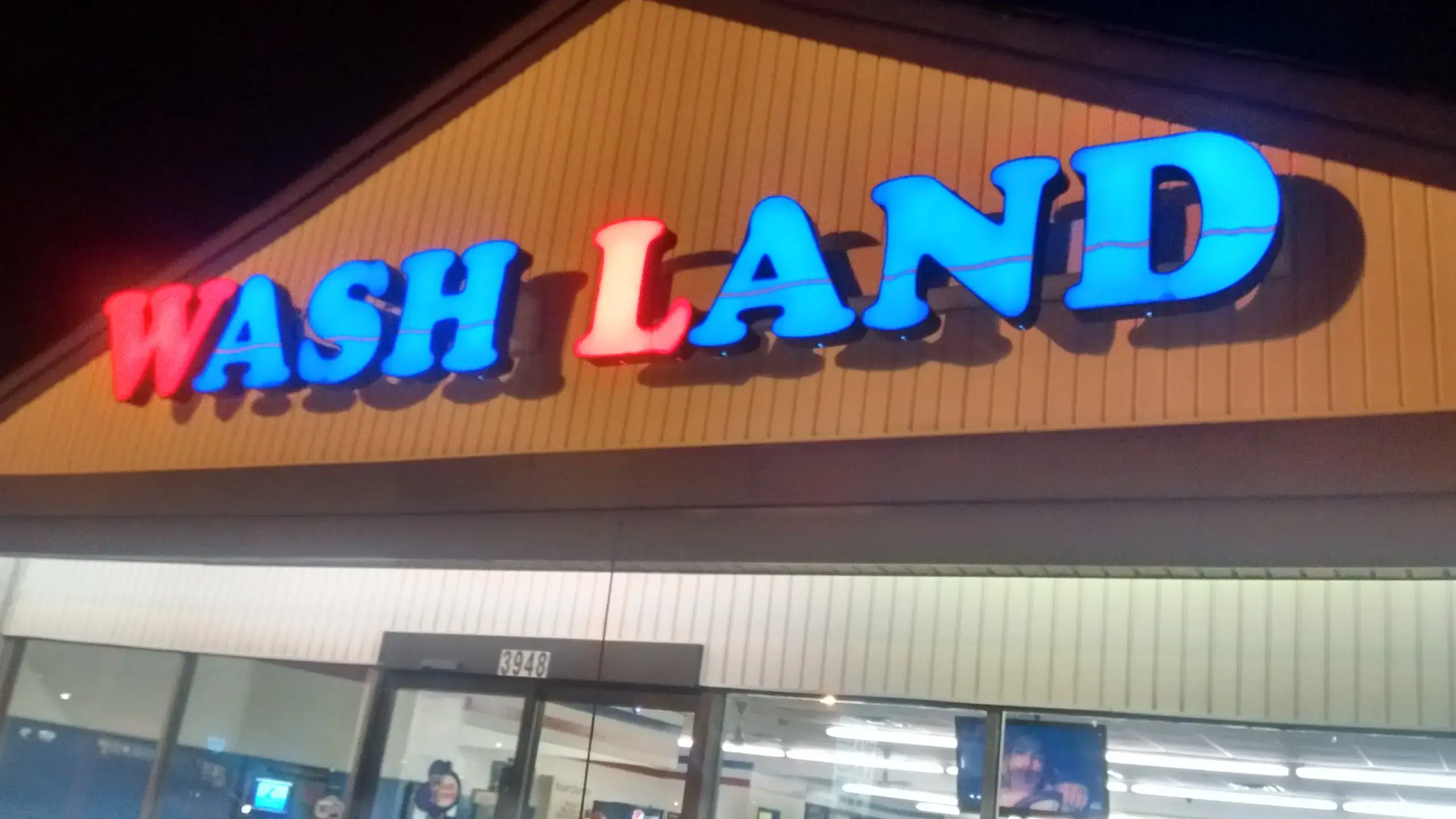 Wash Land - Holland thumbnail 8