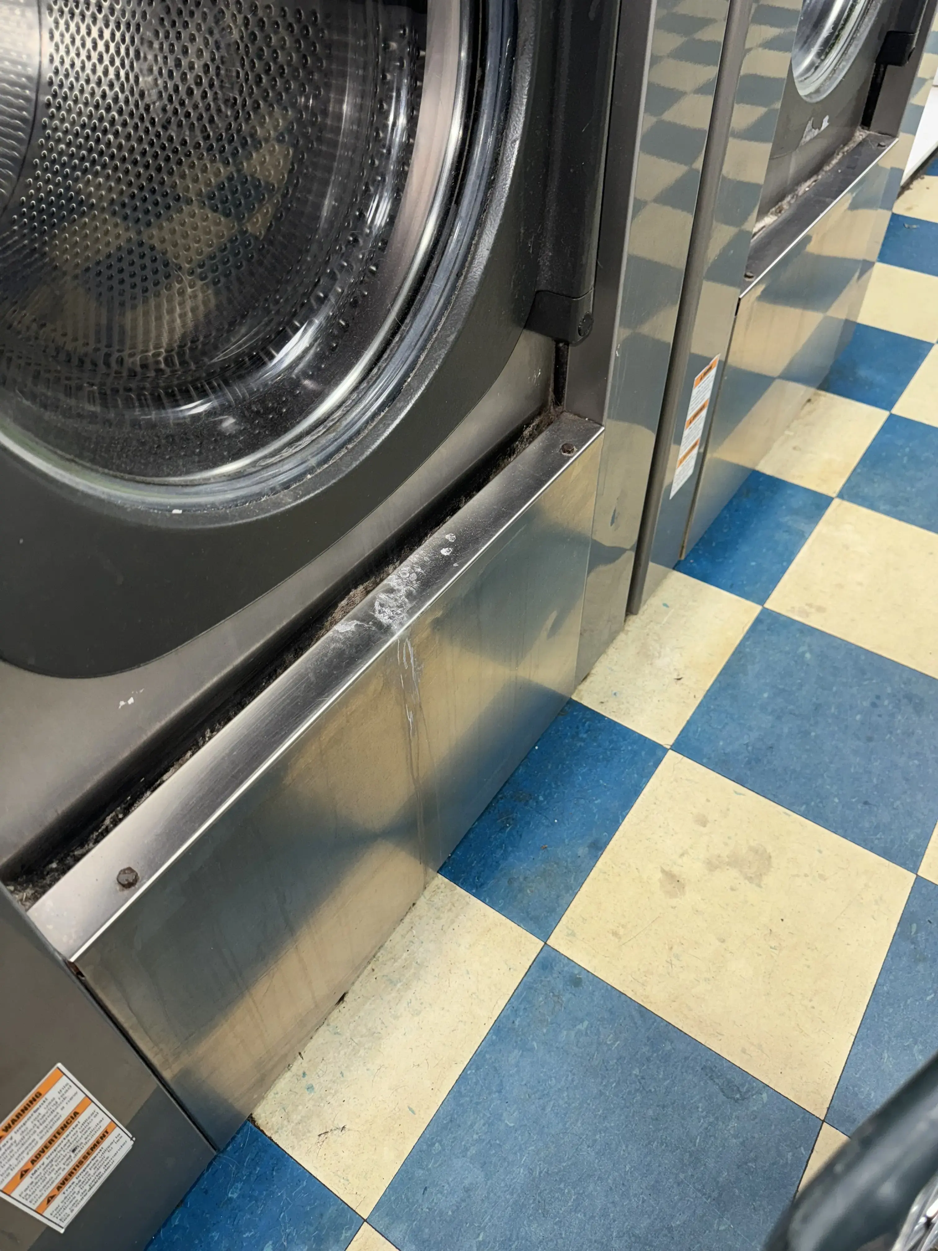 Wash Me Coin Laundry - Image 7
