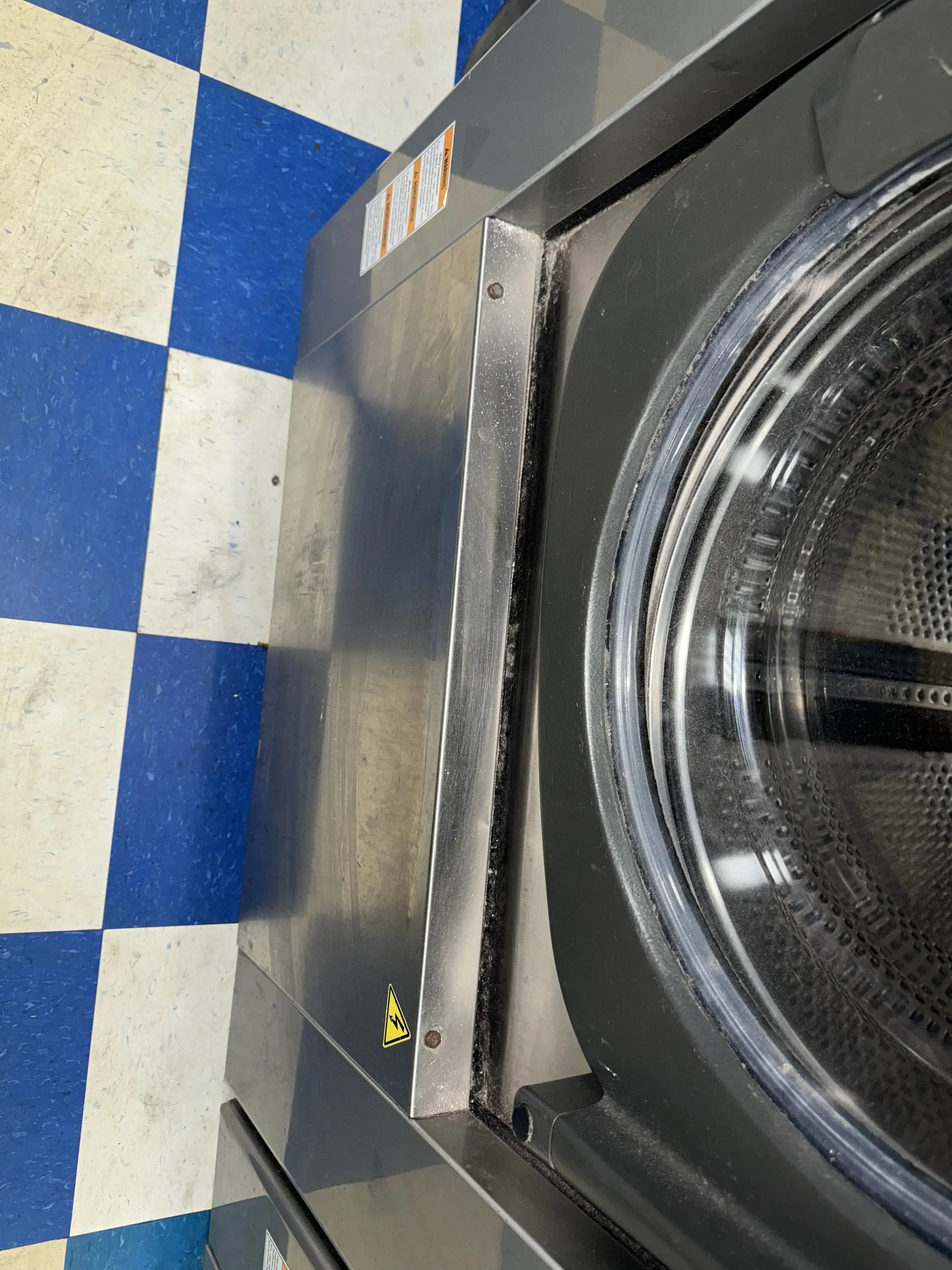 Wash Me Coin Laundry - Image 18