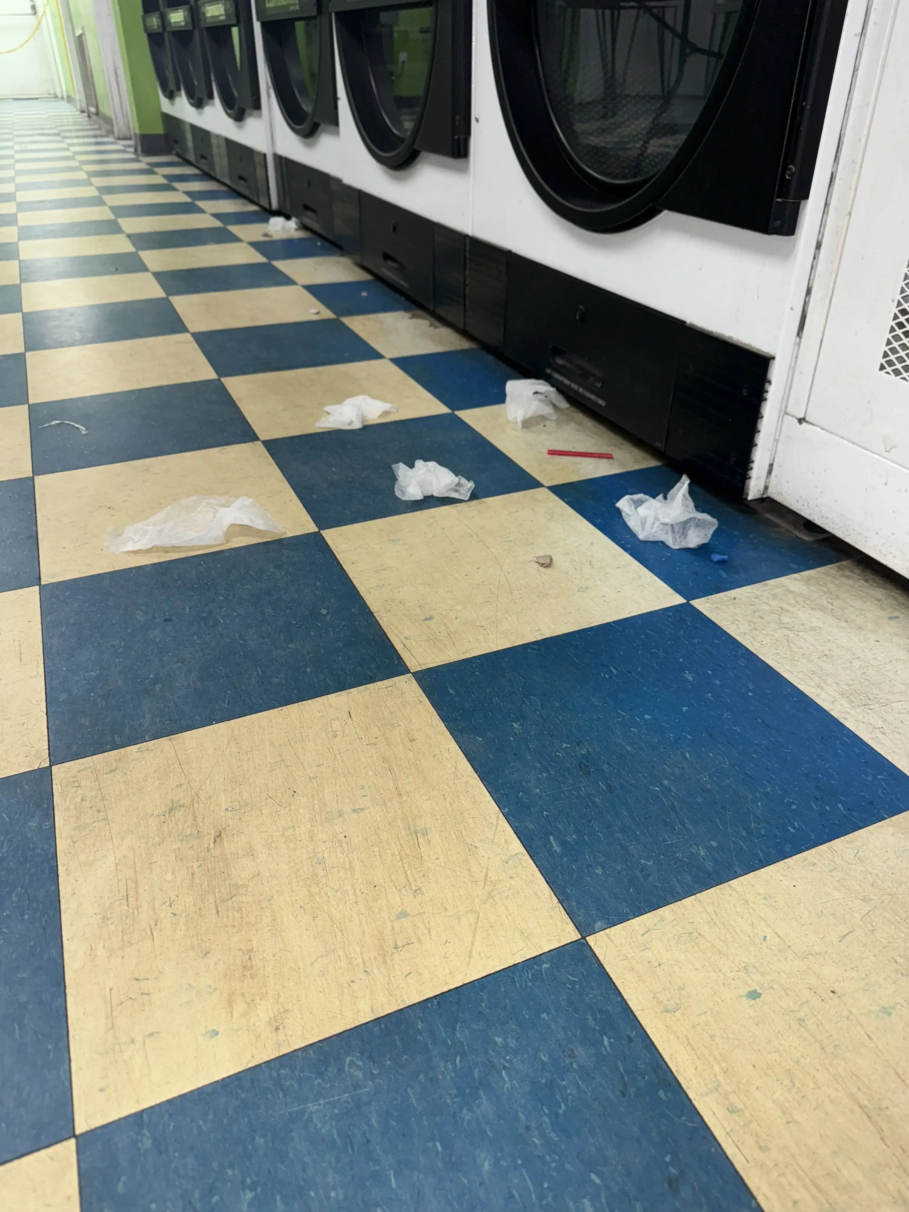 Wash Me Coin Laundry thumbnail 10