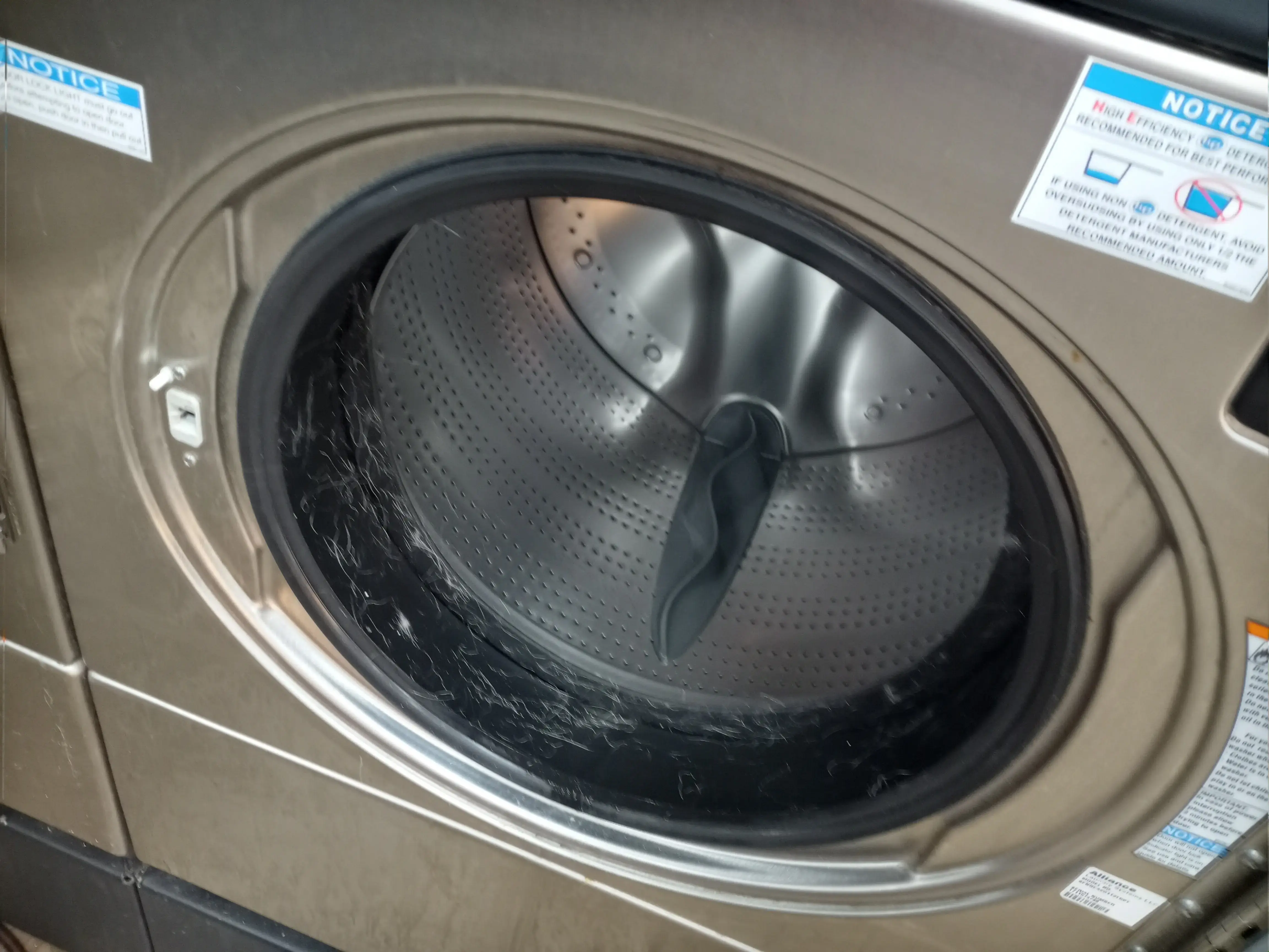 Wash Me Coin Laundry - Image 5