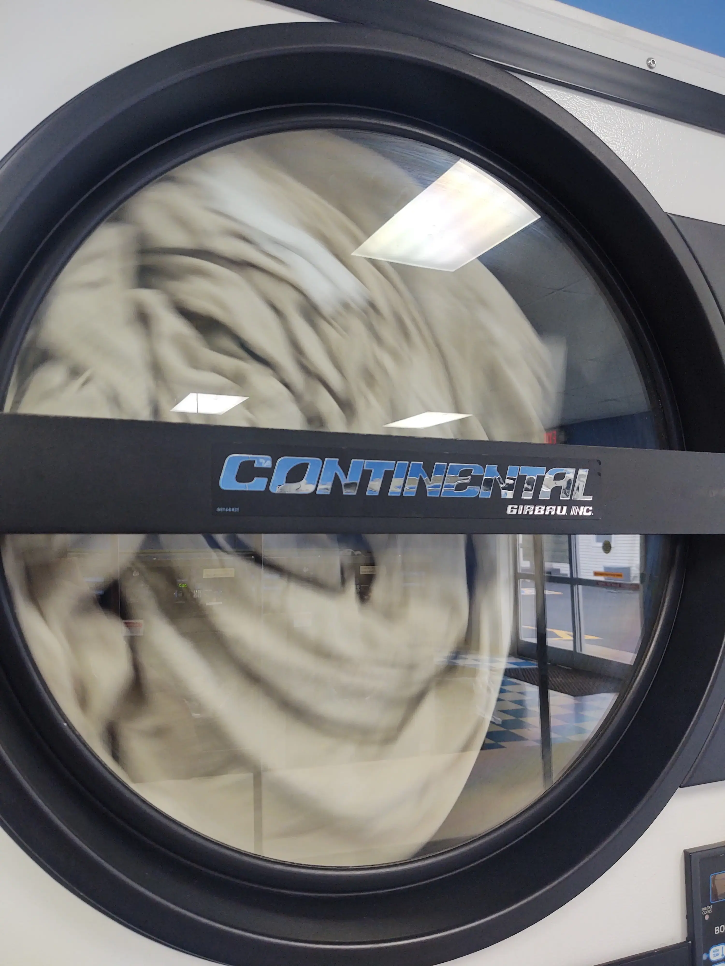 Wash Me Coin Laundry thumbnail 15